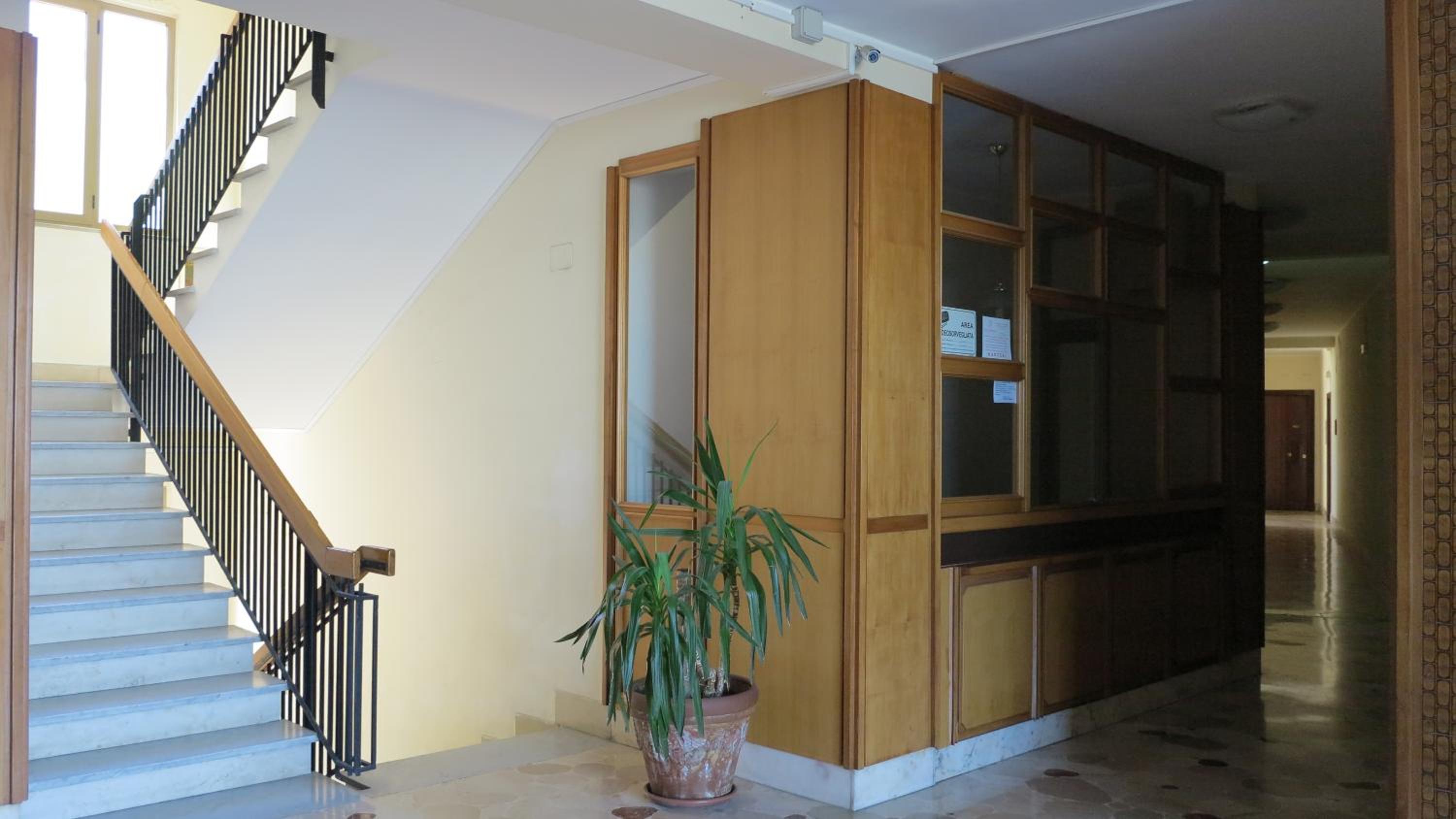 Pretty panoramic apartment - half way Center-Vomero district photo 3