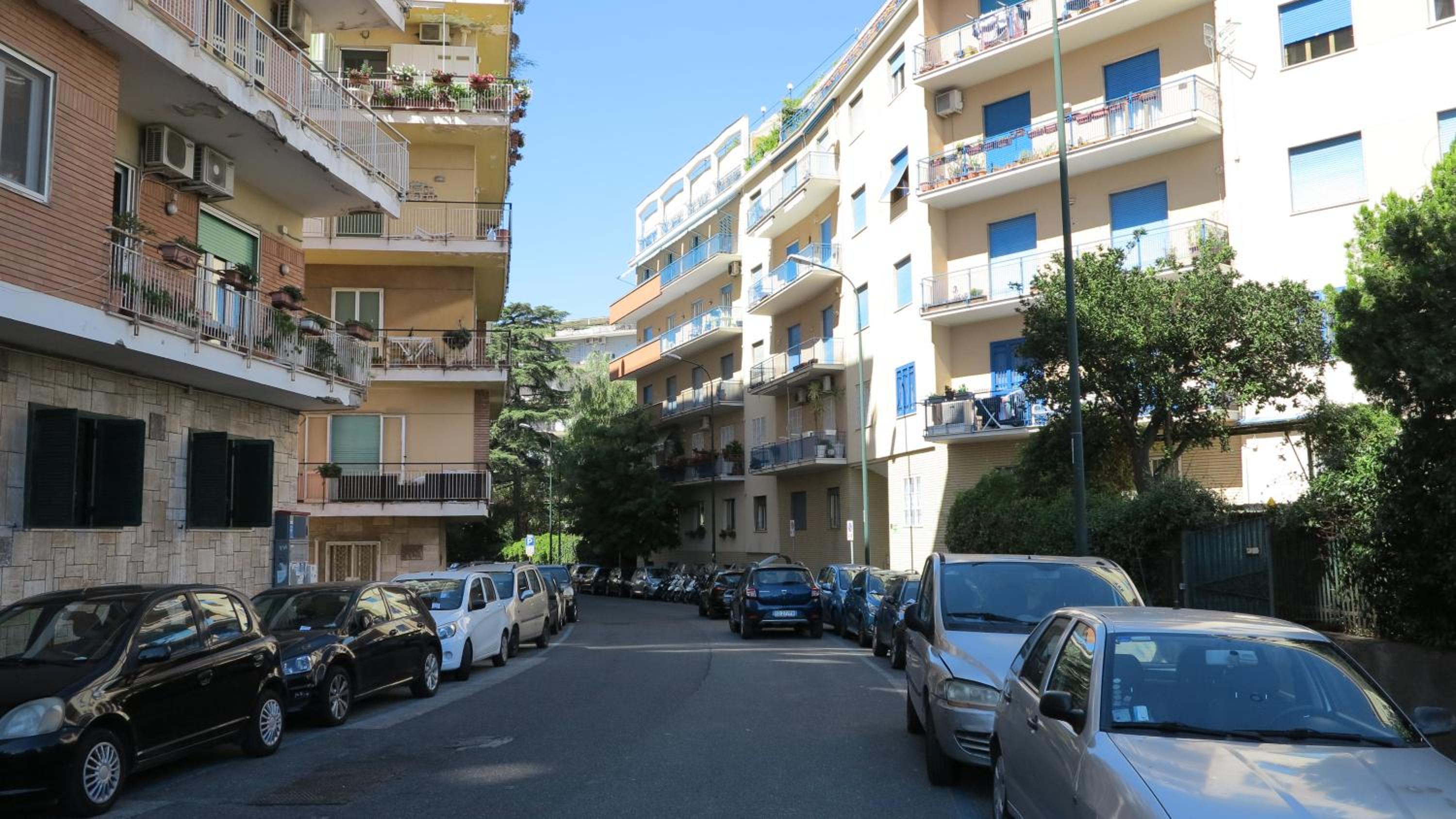 Pretty panoramic apartment - half way Center-Vomero district photo 4
