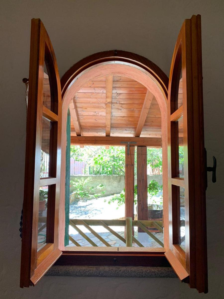 Villa Le Ginestre view 3