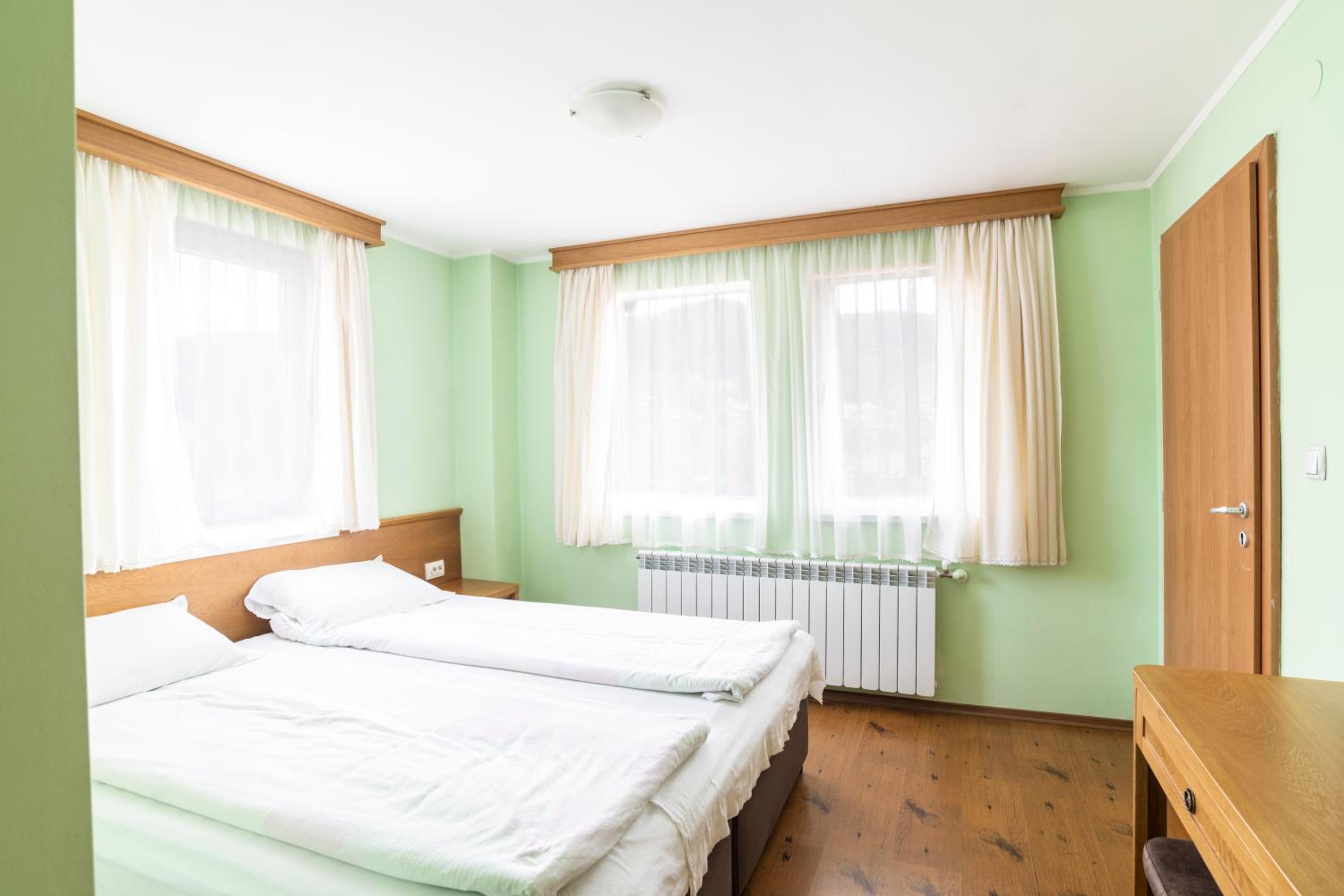 Guest House Roden Dom