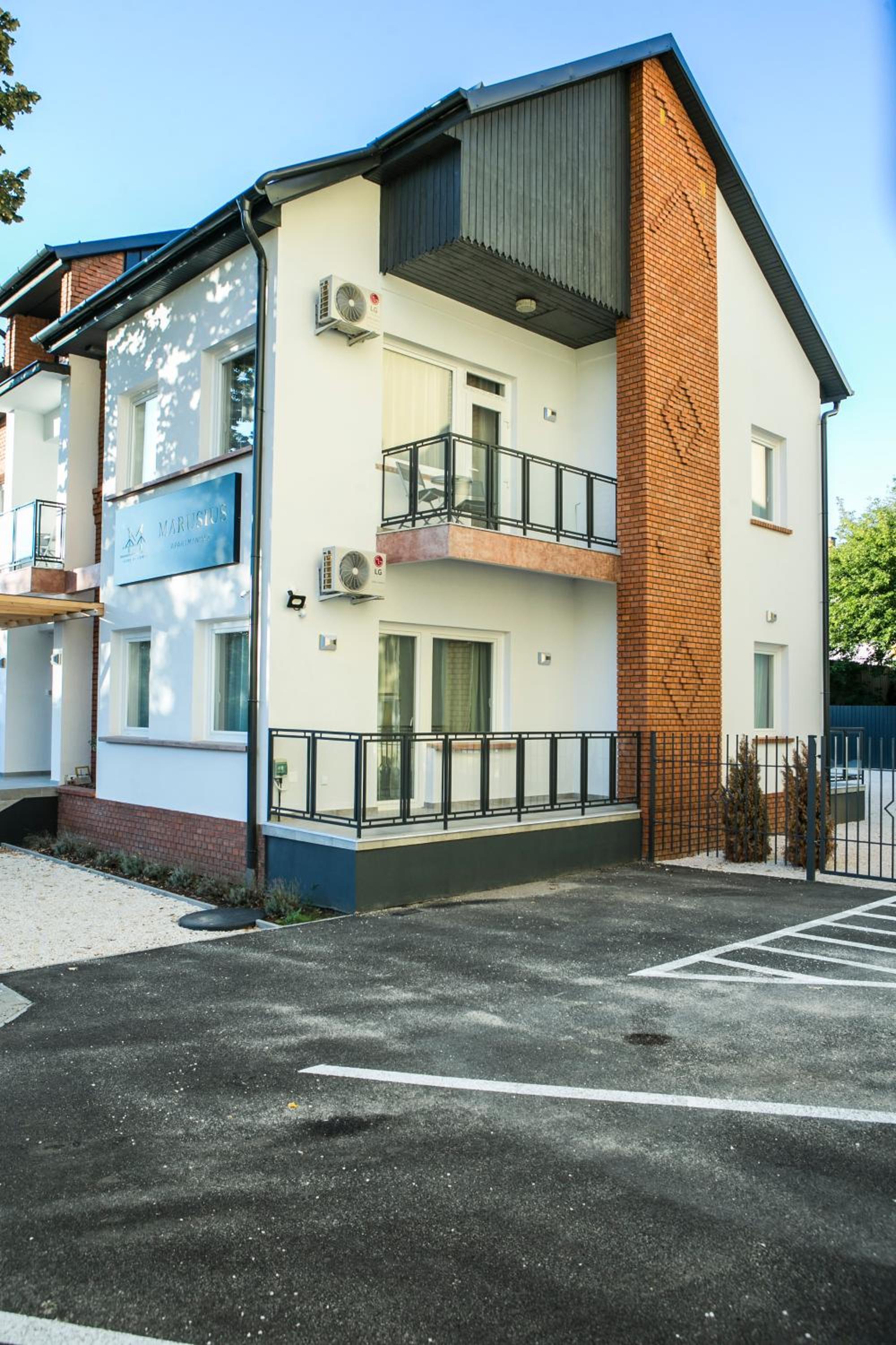 Marusius Apartmanház view 5