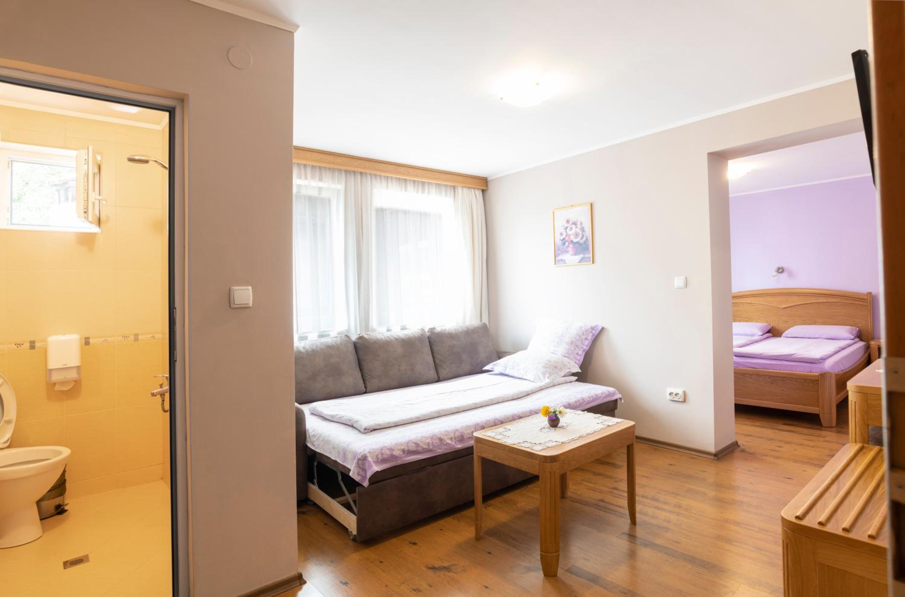 Guest House Roden Dom