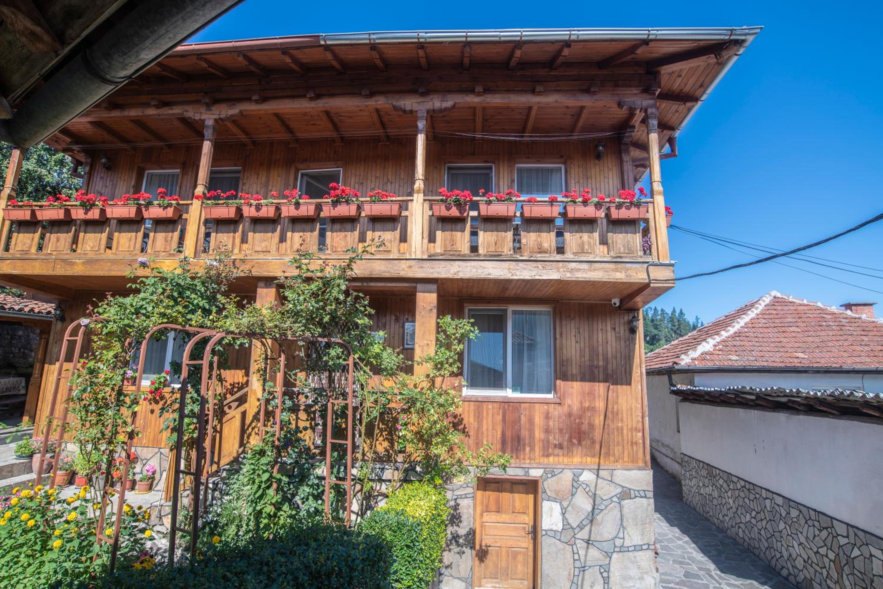 Guest House Roden Dom