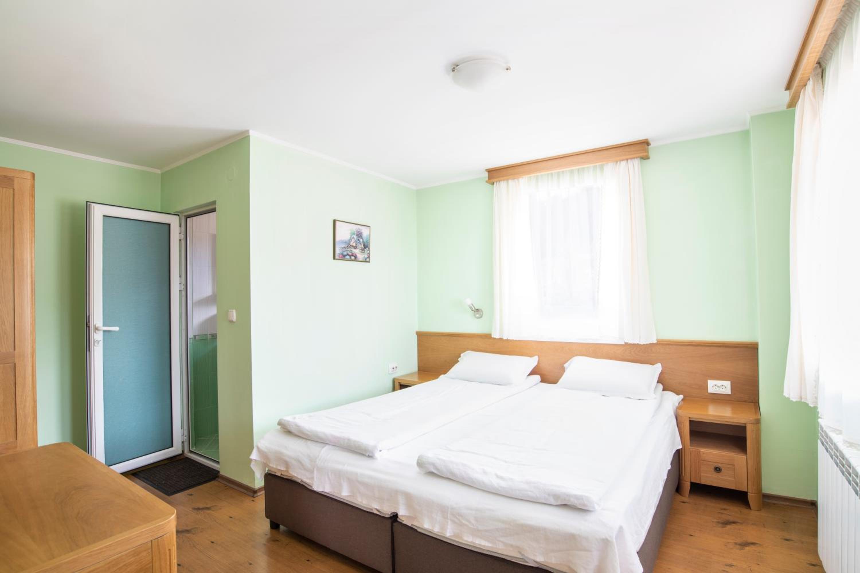 Guest House Roden Dom