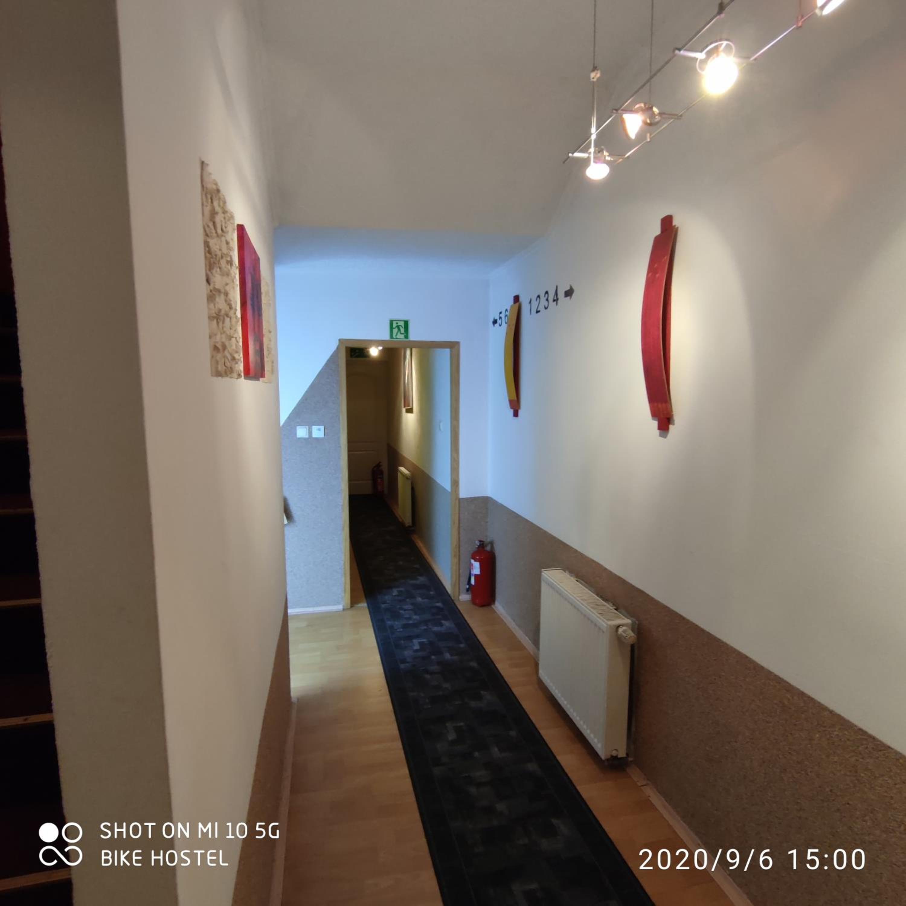 Photo 37