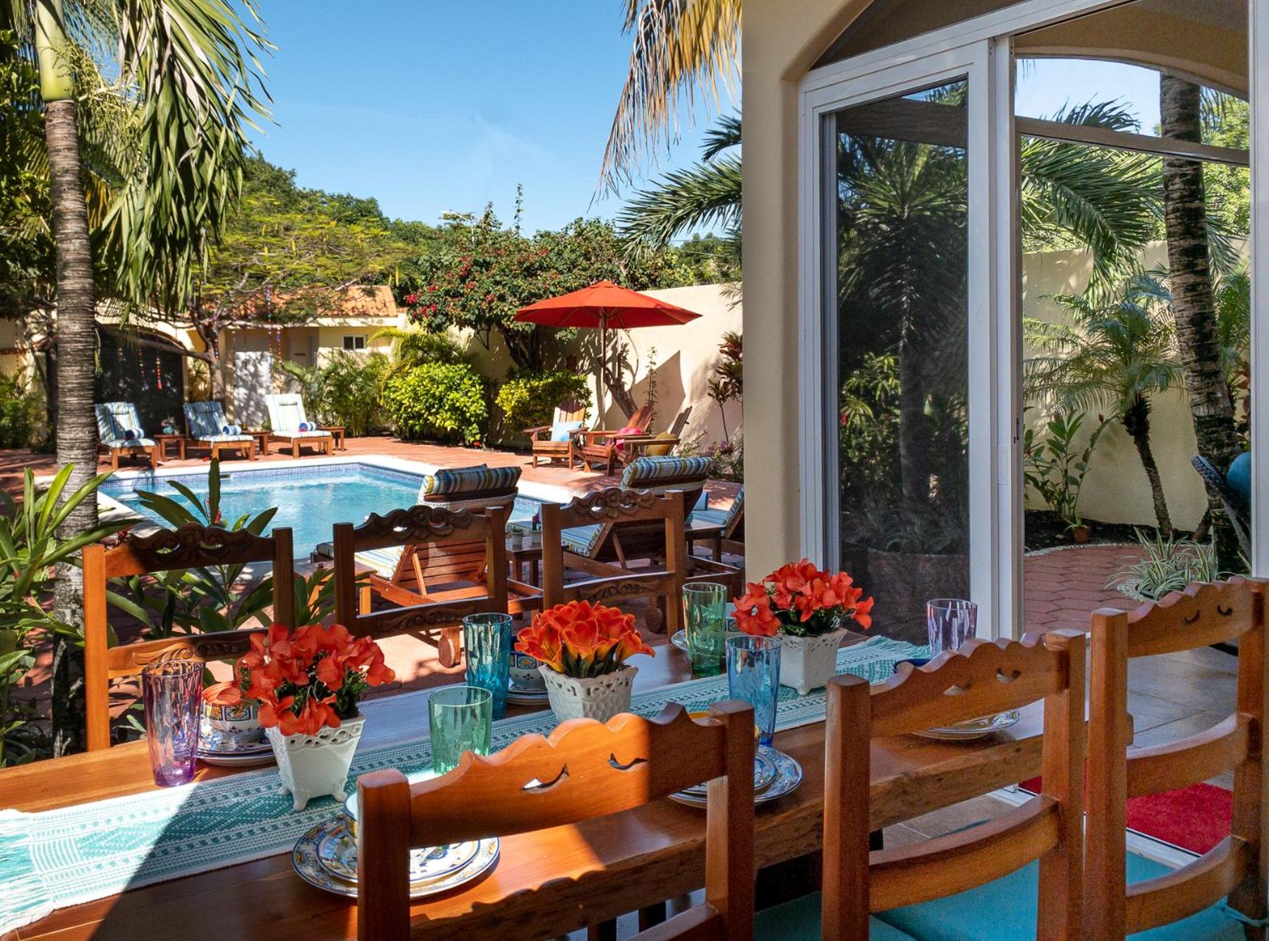Casa Zarah - Hacienda Family Home - Pool and 2-Block to Beach view 5