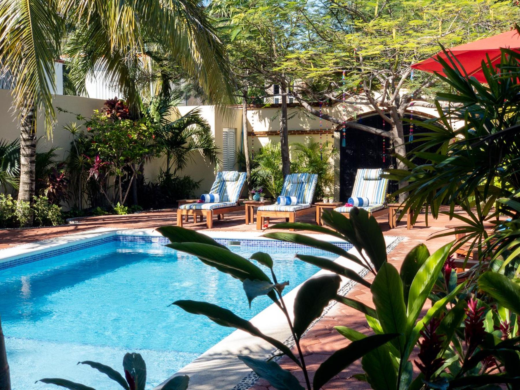 Casa Zarah - Hacienda Family Home - Pool and 2-Block to Beach view 3