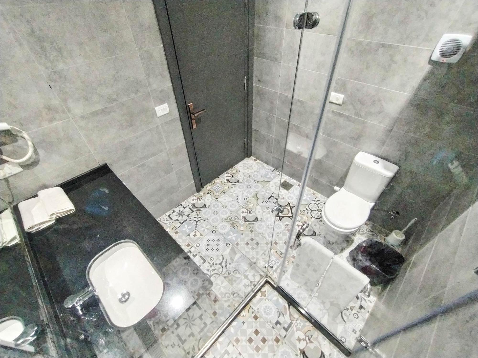 Photo 13
