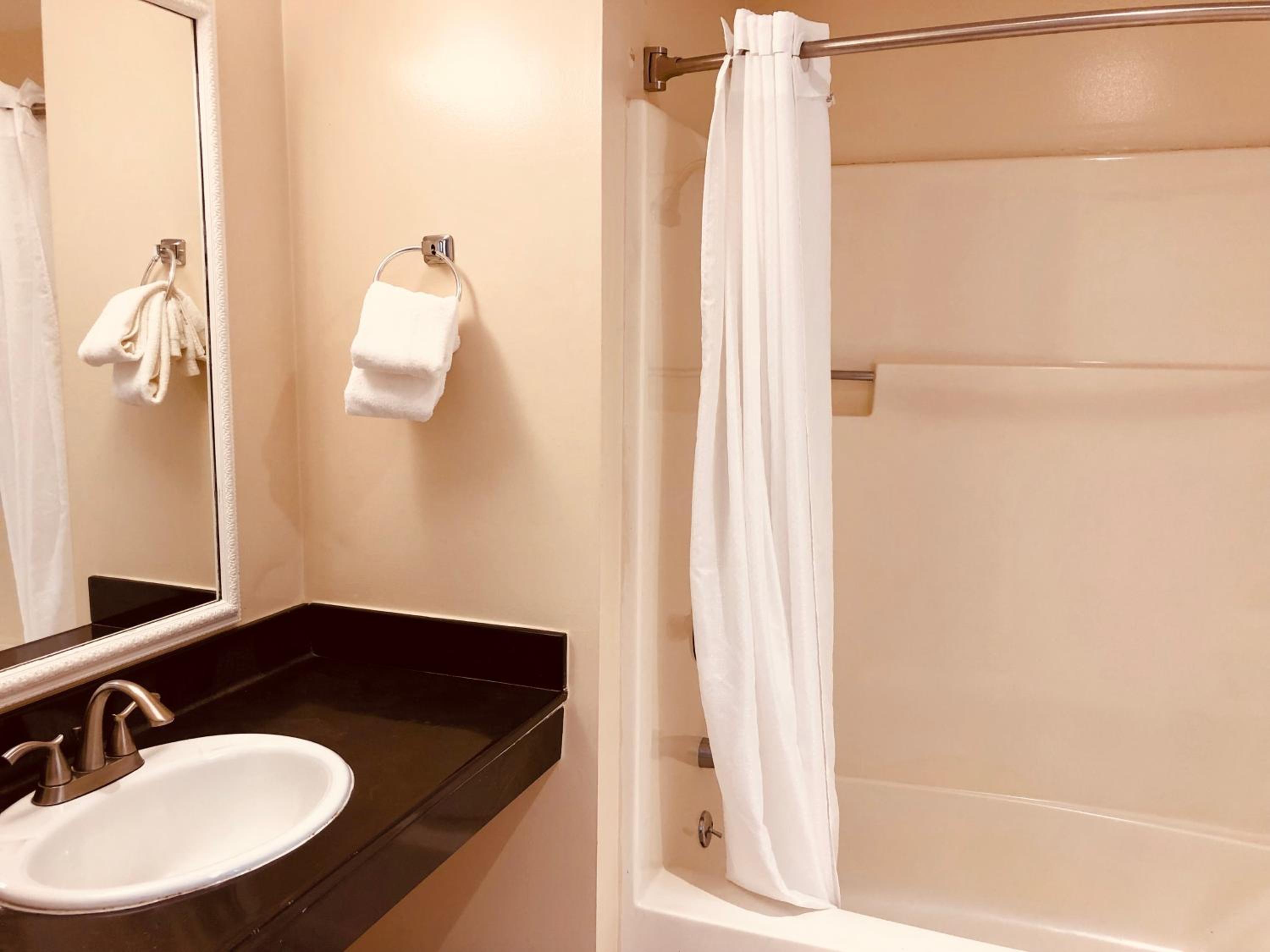 Carmel Resort Inn - Property Image 71