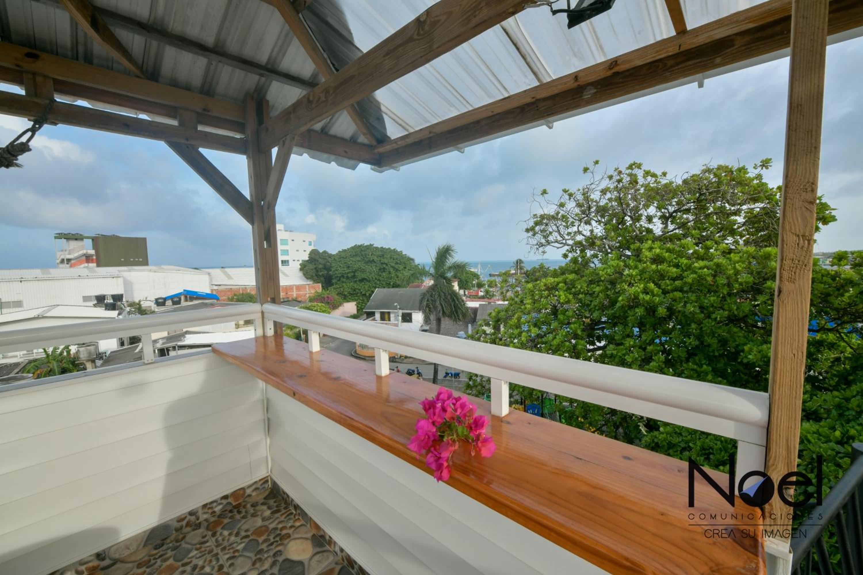 balcony