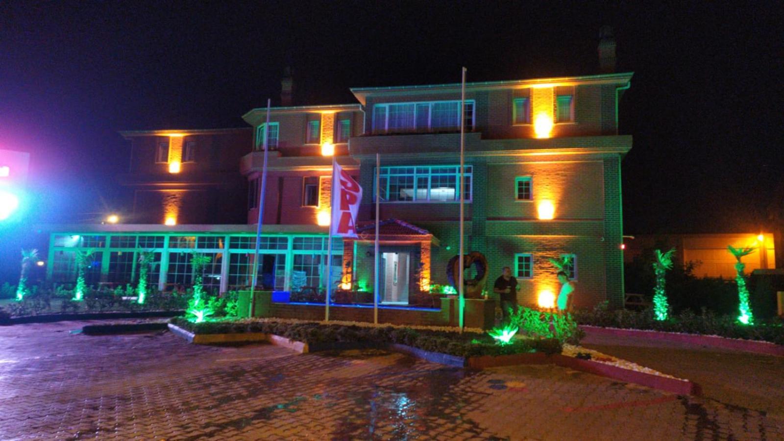 OFURO WORLD HOTEL SPA - Image 23