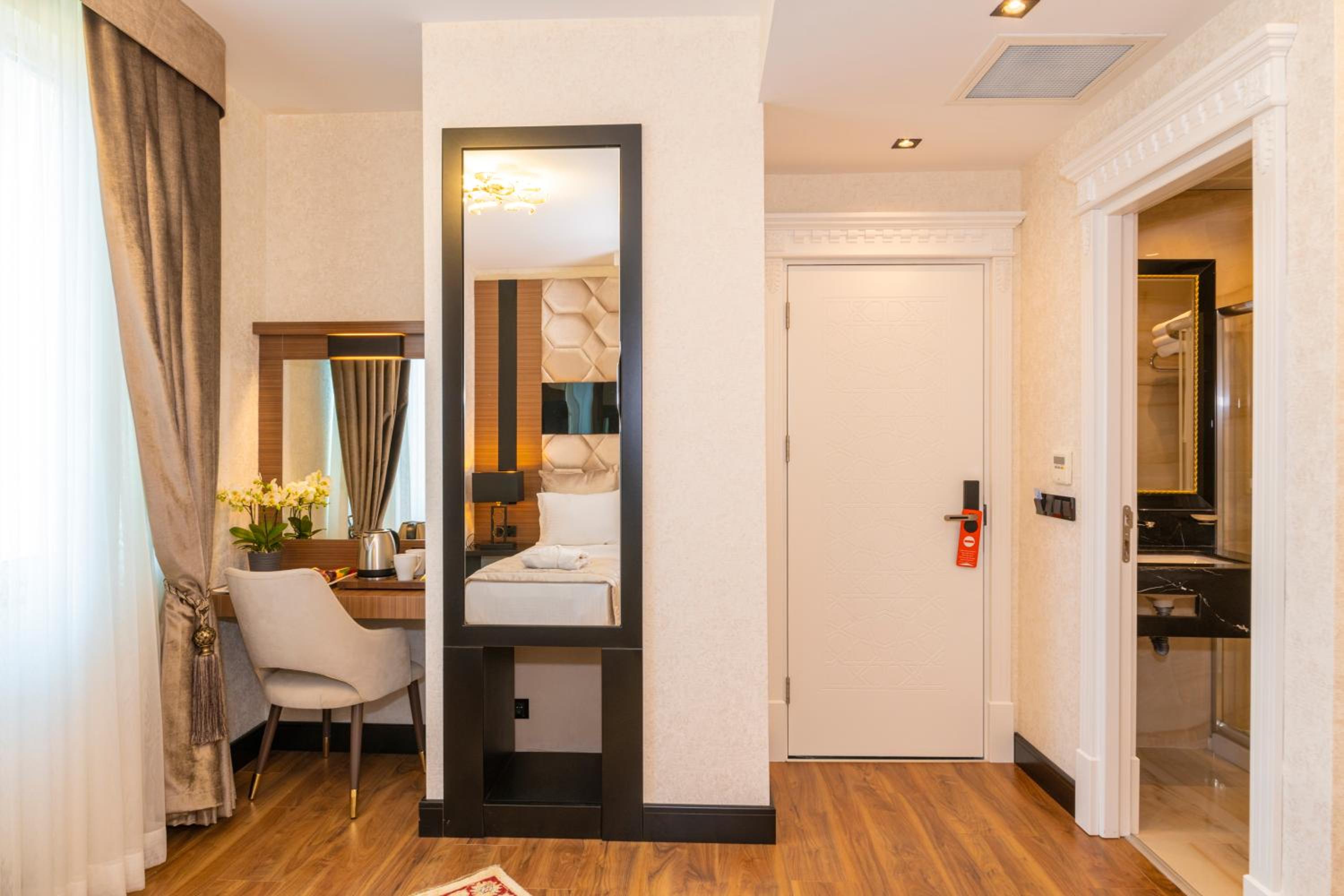 Eastanbul Suitleri - Image 58