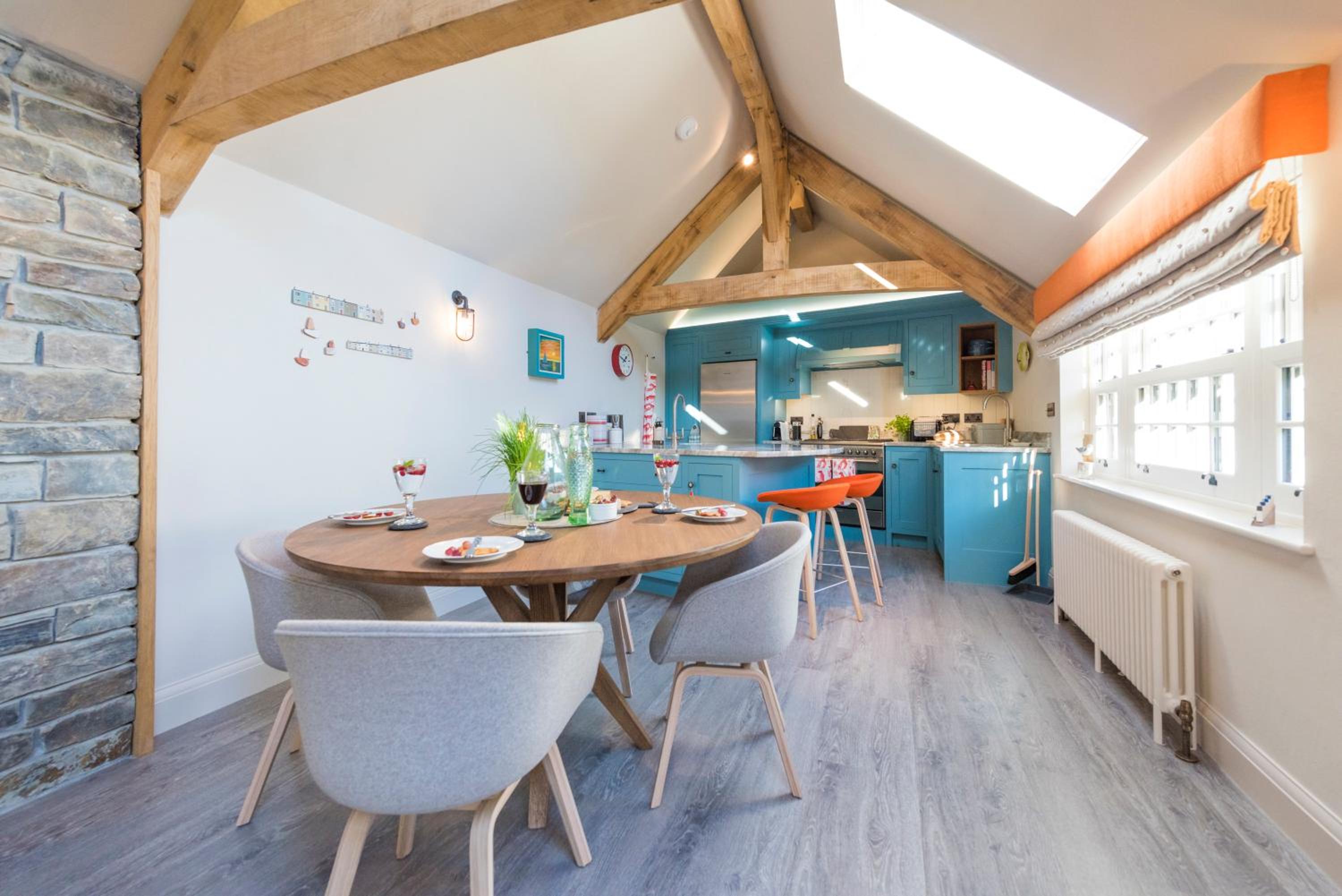 Wella 5 Star Gold Award Luxury Cottage view 5