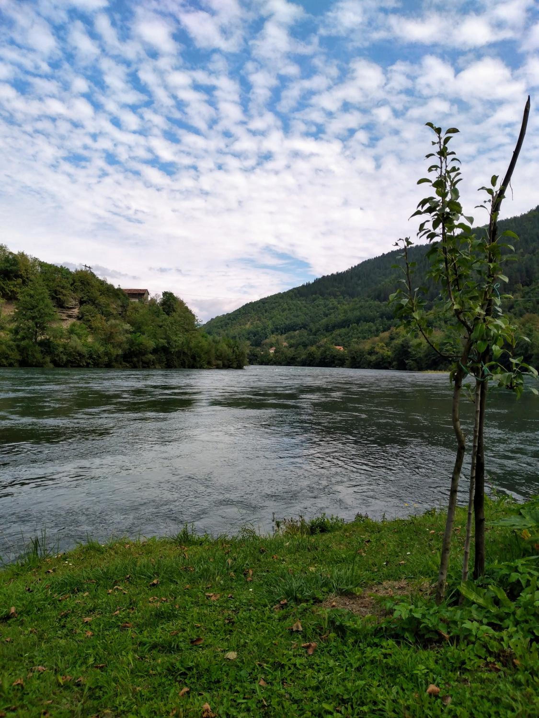 Vikendica pored Drine Foča