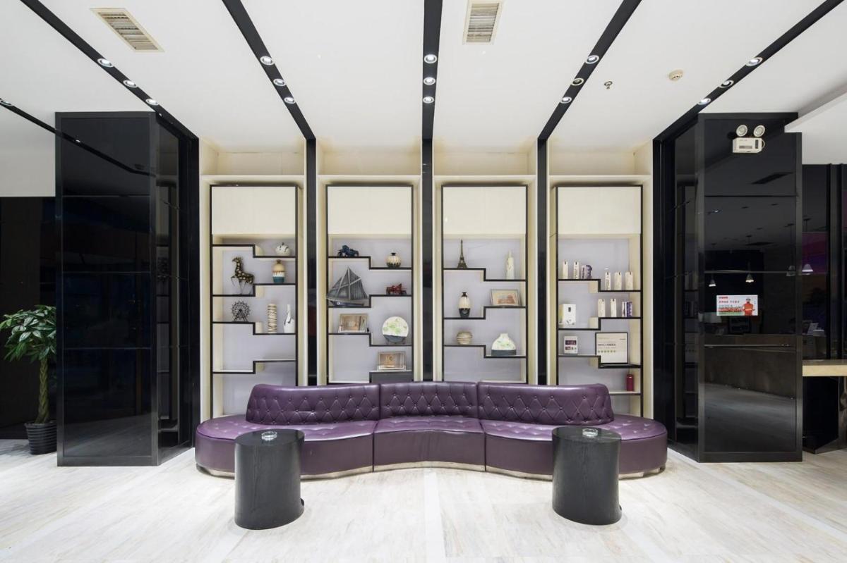 hotel reception