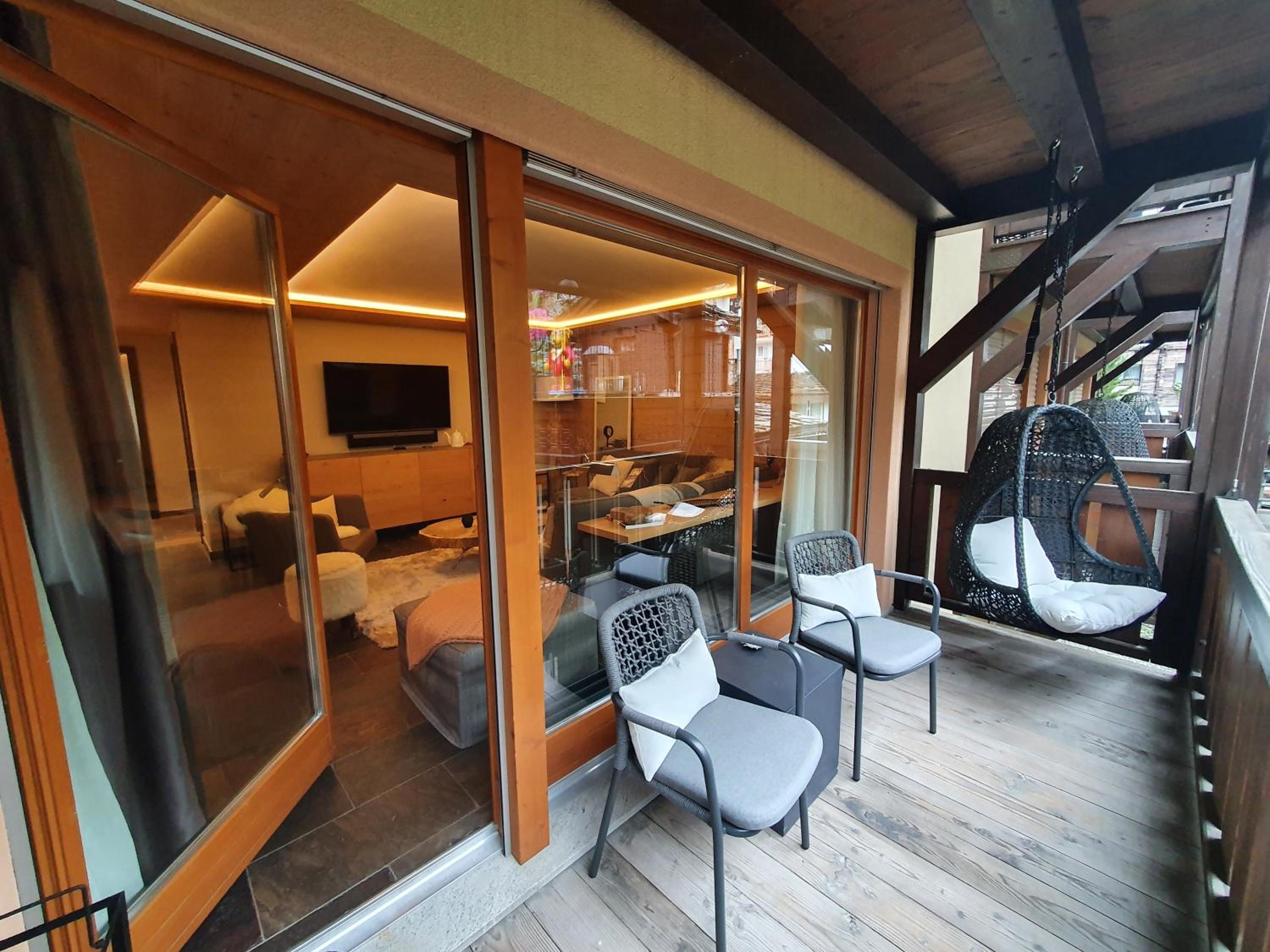 Twin Peak apartment at Nevada prime