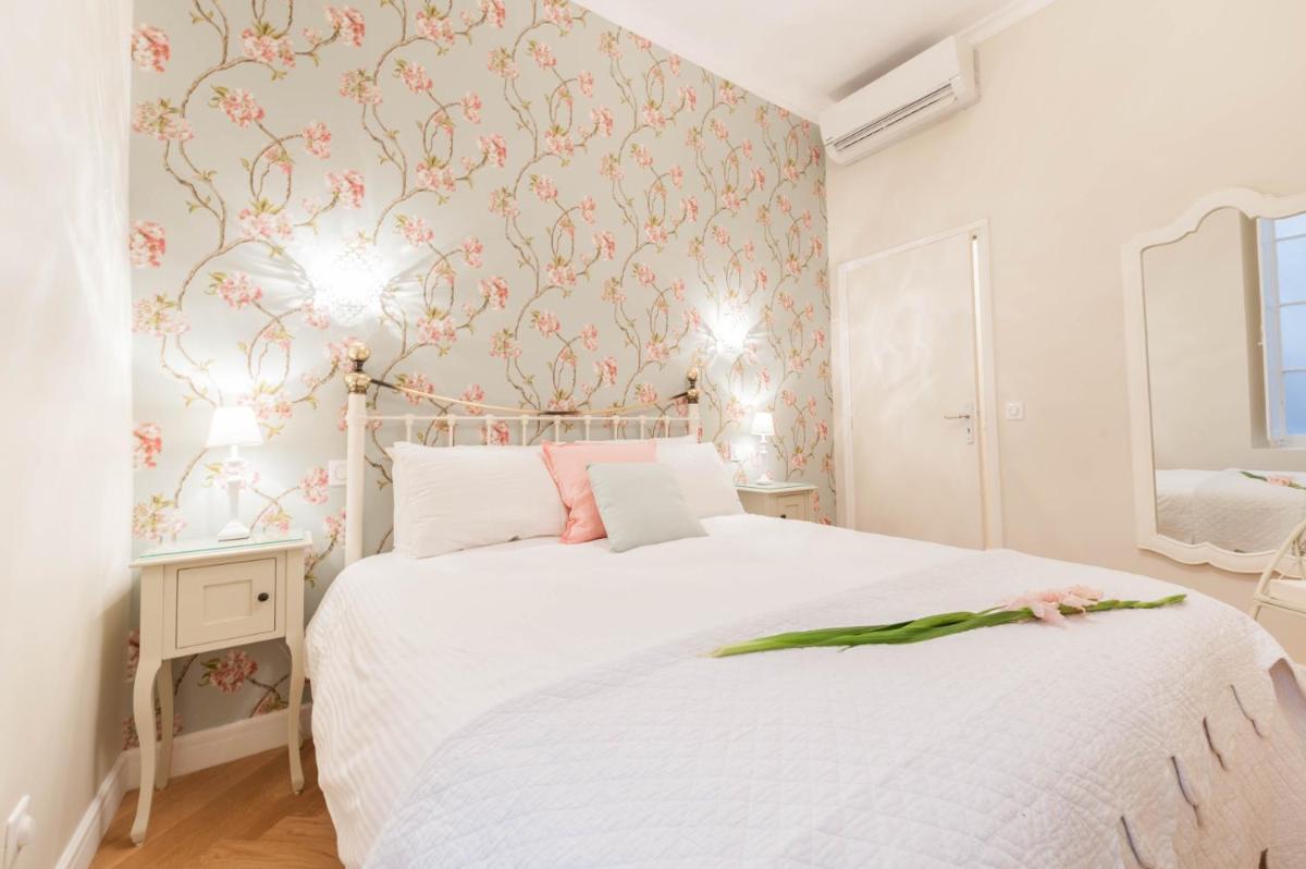 Sunlight Properties - Cristal - Old Town area, 3 Bedrooms, stunning Nice holiday rental apartment photo 3