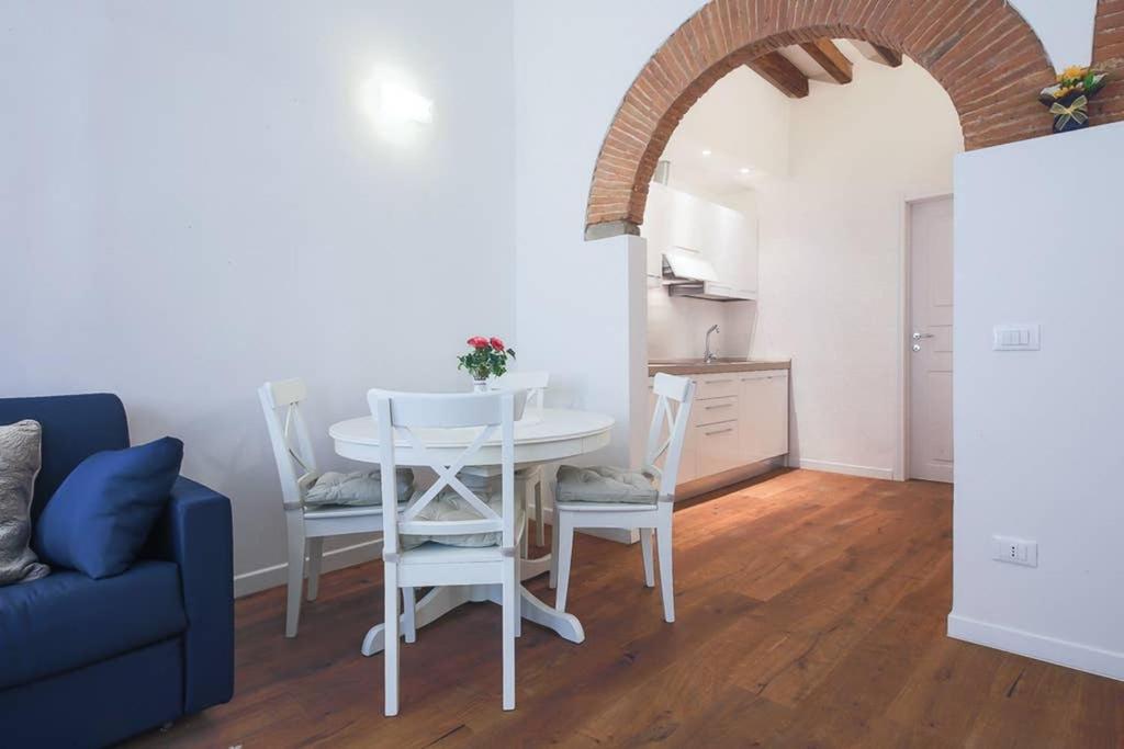 Alfani Charming Suite photo 2