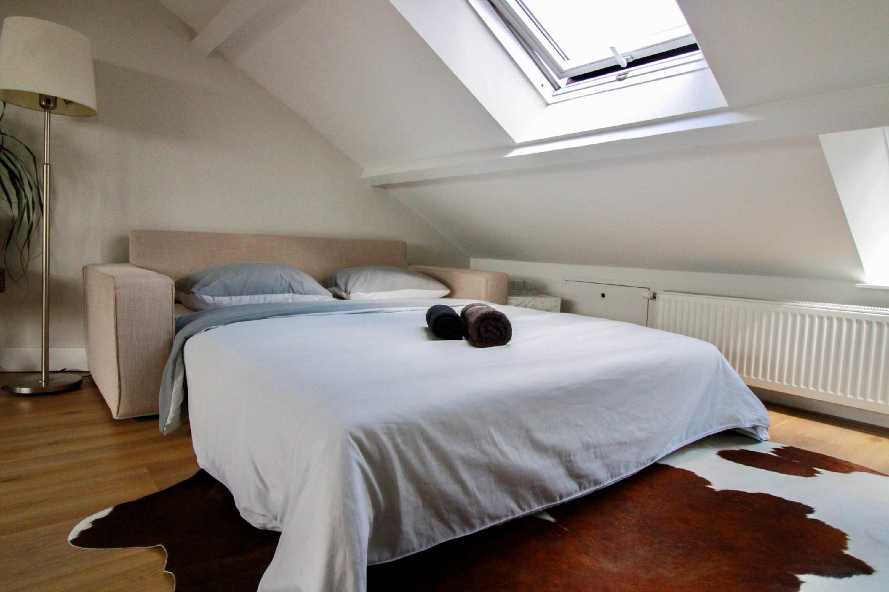 Beautiful penthouse near Rai and centre