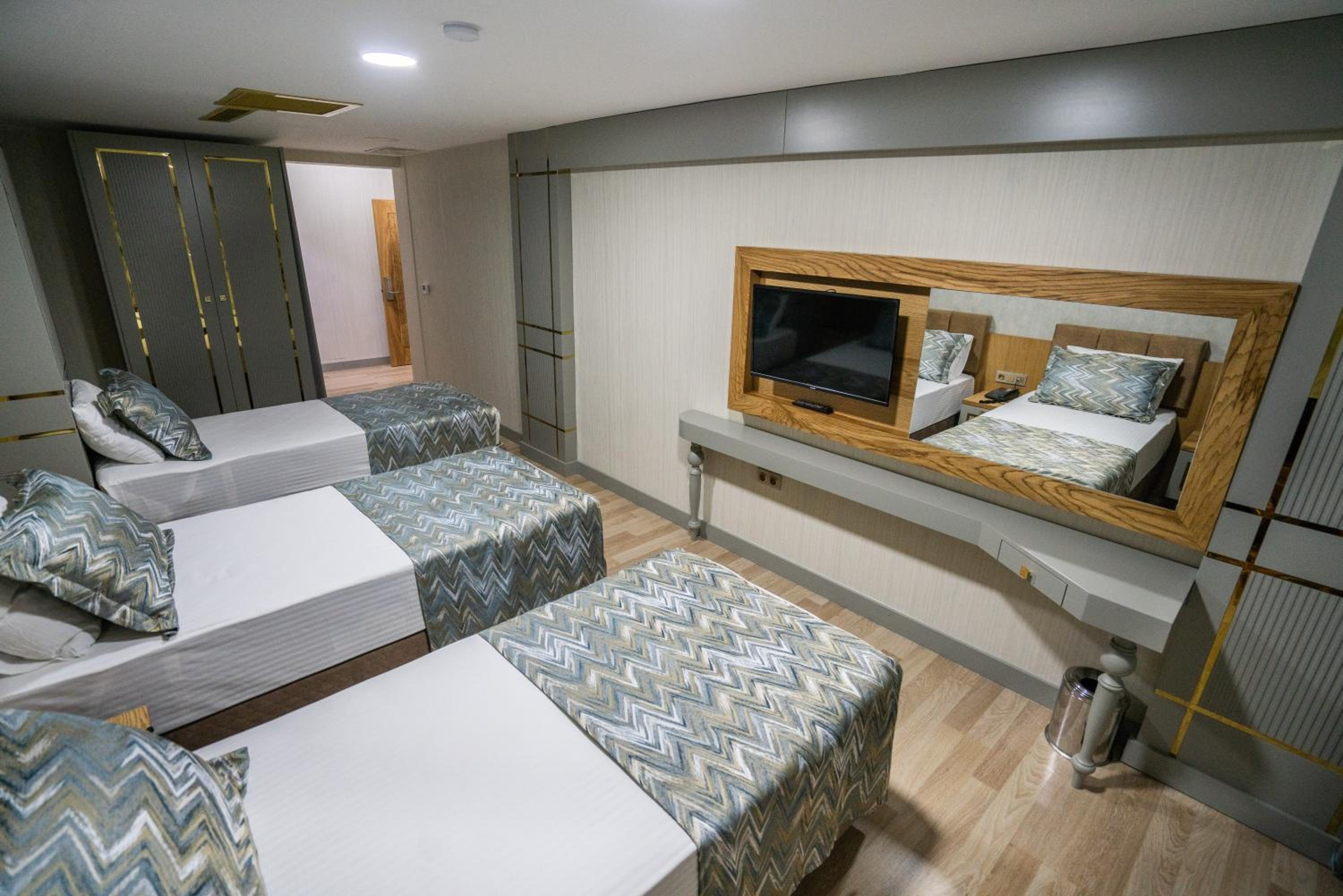 Lion City Hotel Kizilay - Image 41