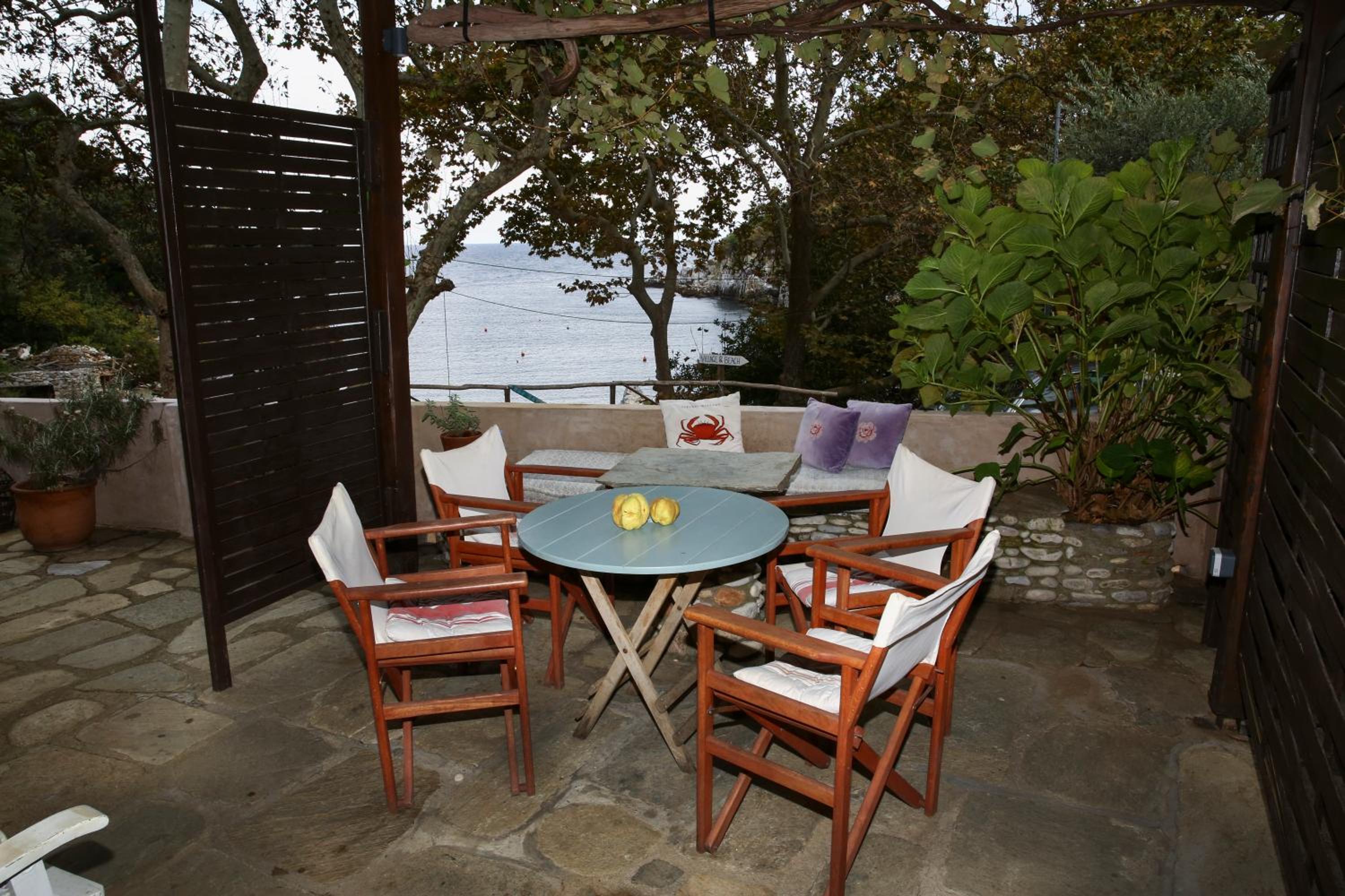 Ghermaniko Guesthouse