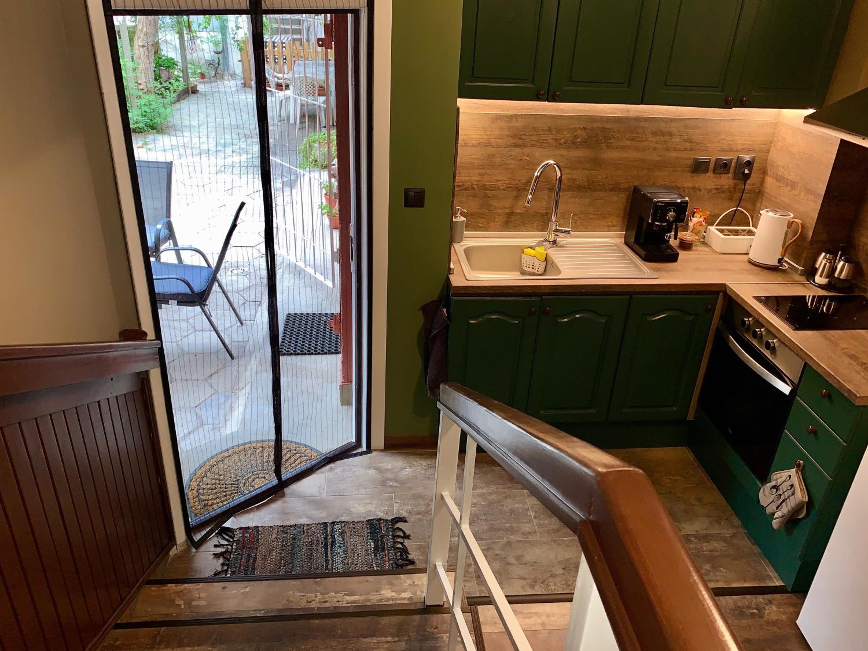 Photo 11
