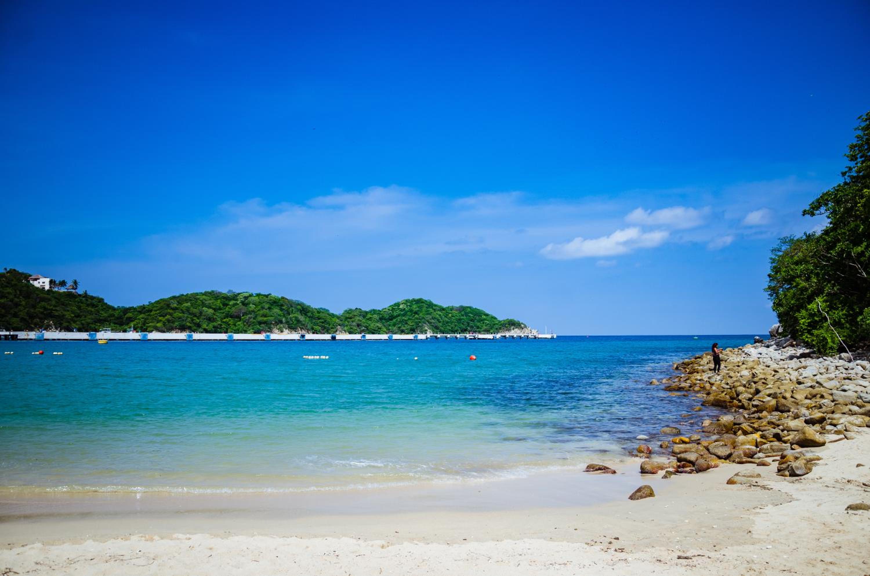 Binniguenda Huatulco & Beach Club