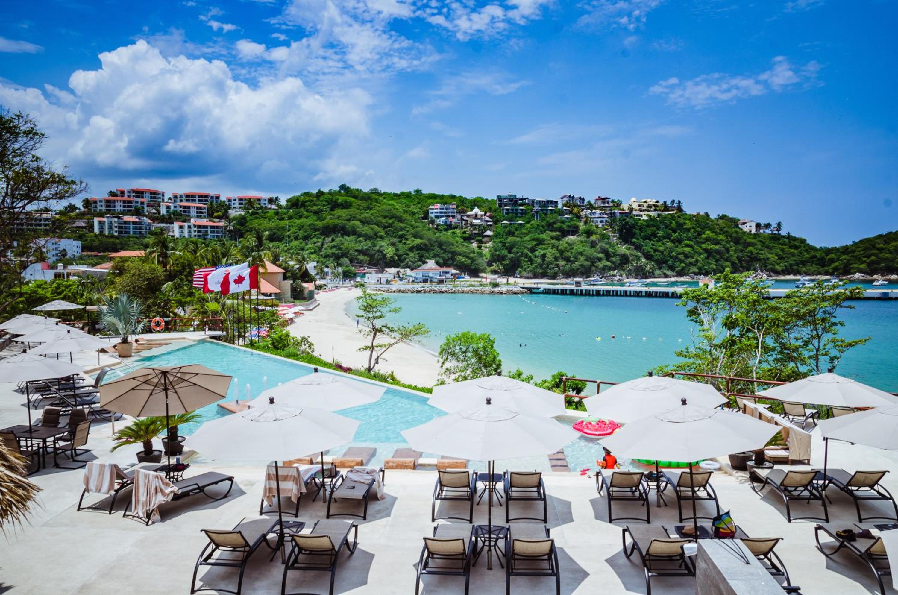 Binniguenda Huatulco  Beach Club - Property Image 2