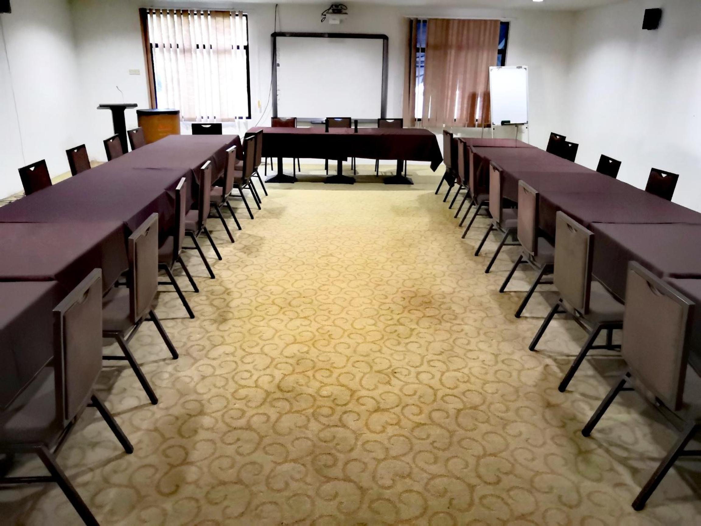 Alia Residence Business Resort