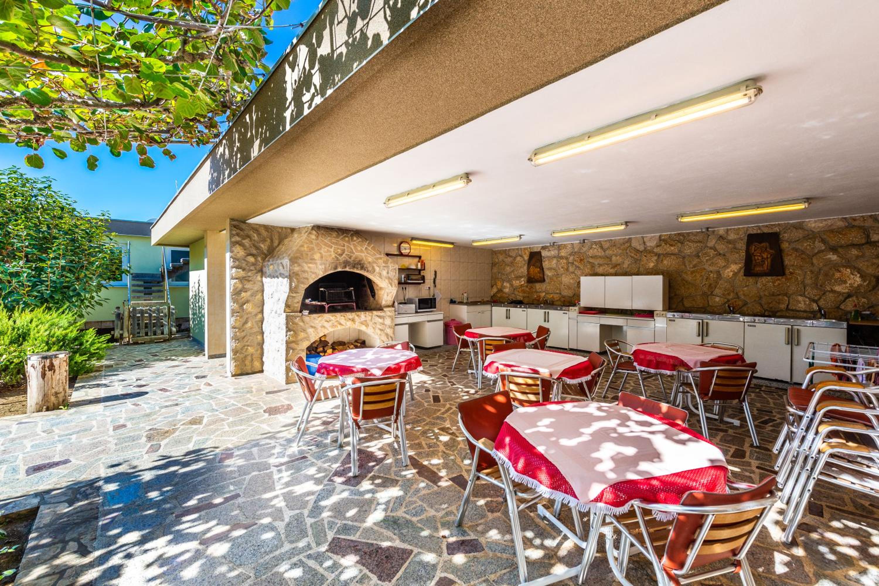Studio Apartments Apolonia view 3