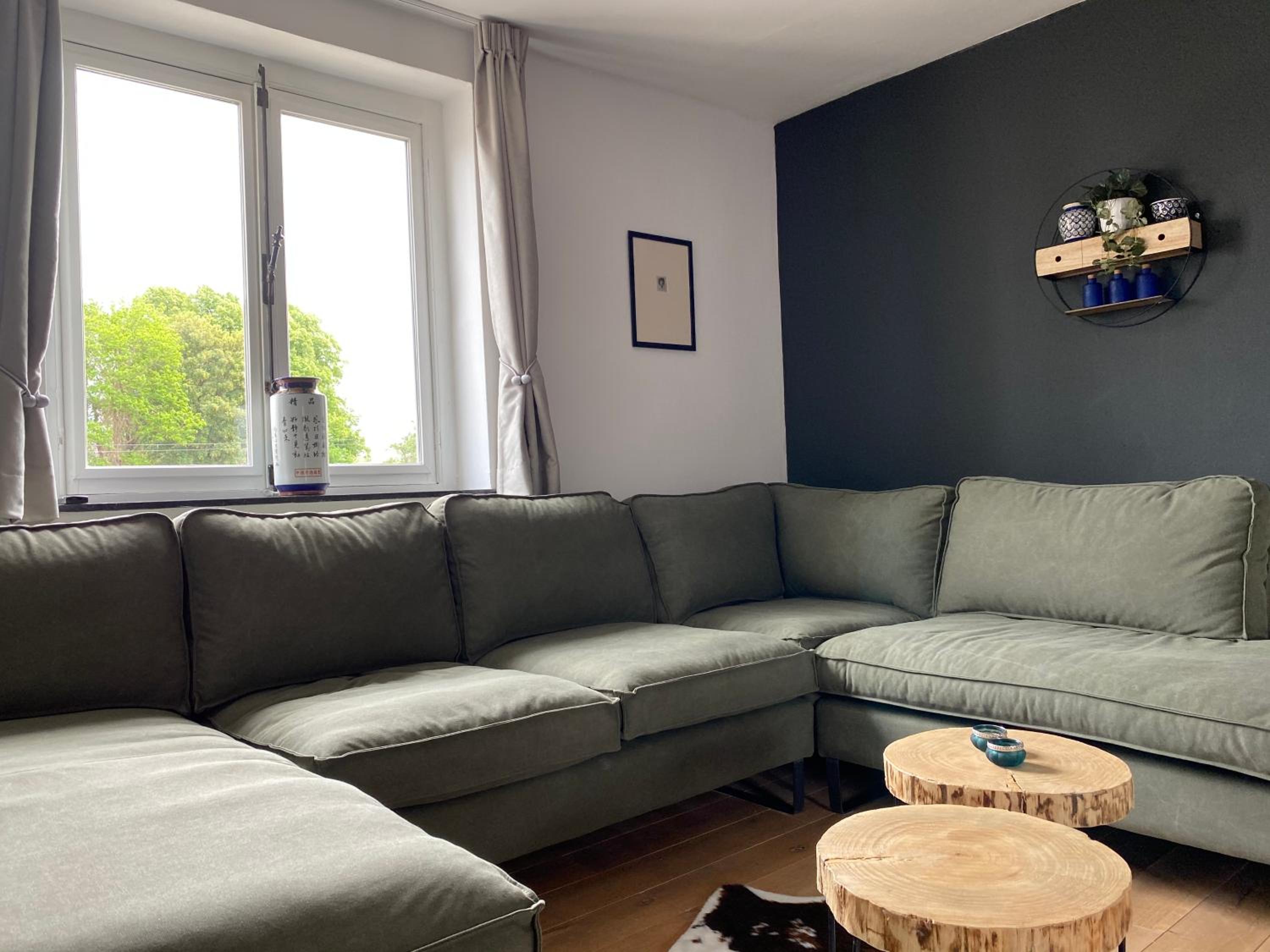 Authentic Stays - 6p-apartment view 2