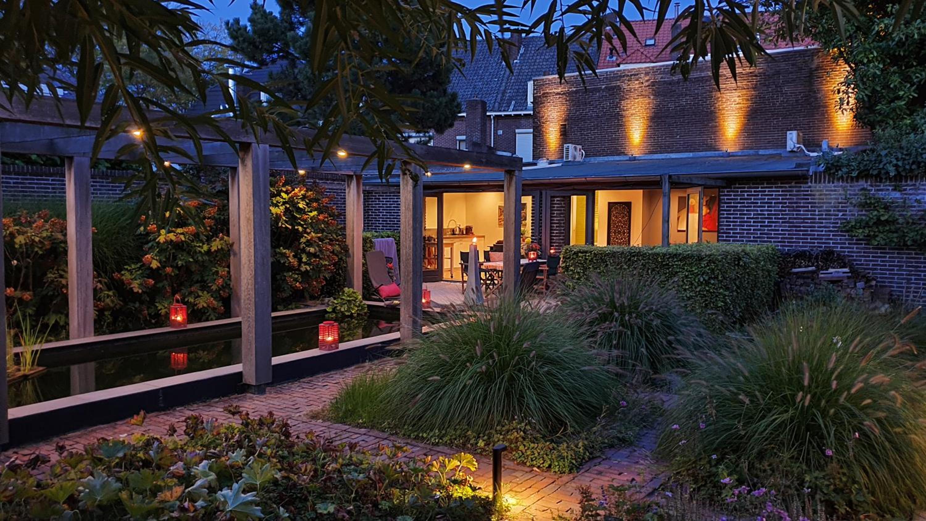 Downtown Hideaway, B&B Grand Deluxe view 5