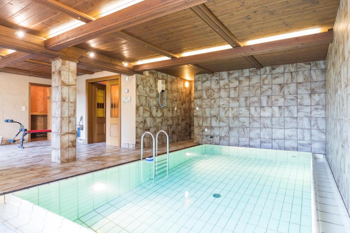 Yes, it is RETRO - Big Villa with Indoor Pool