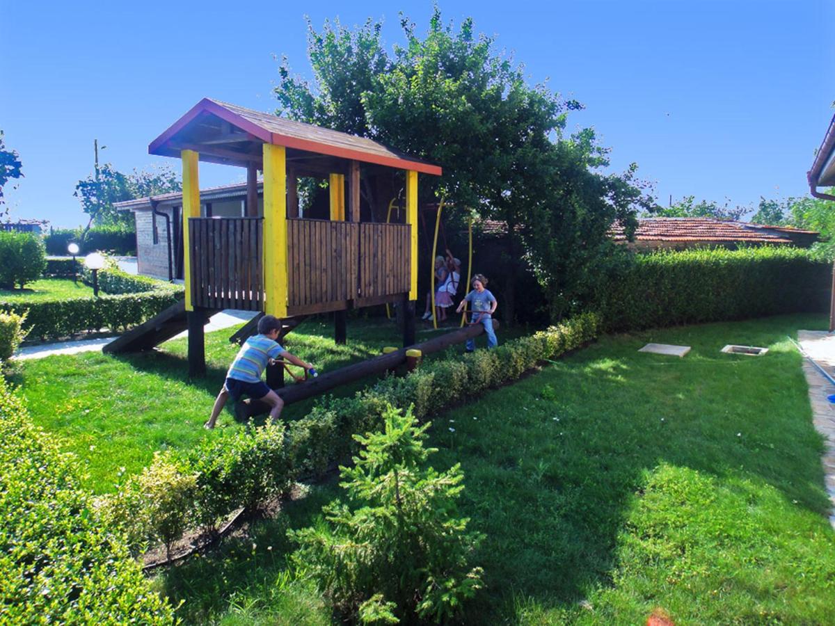 Sunny Hills Villas