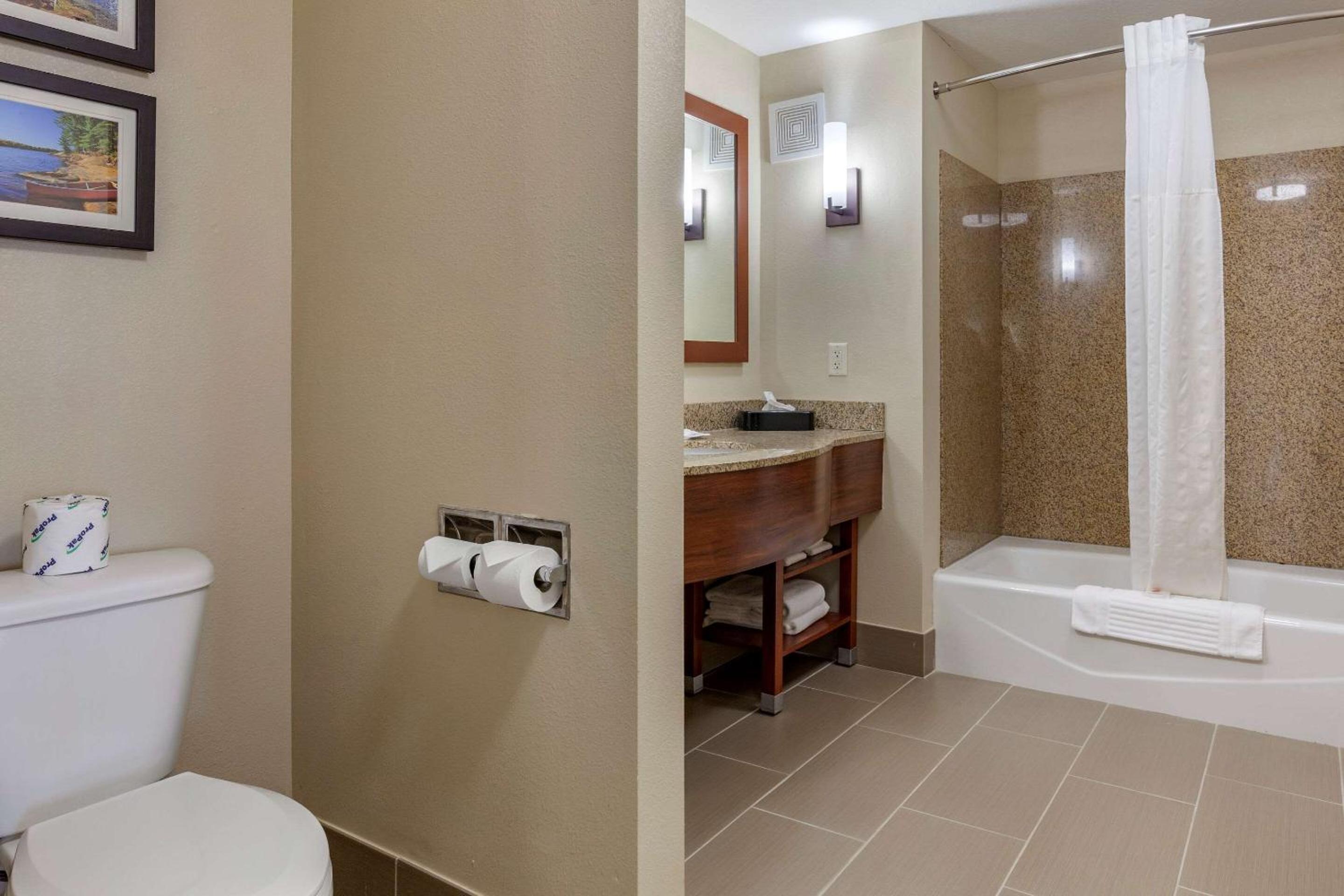 Comfort Suites Oshkosh West