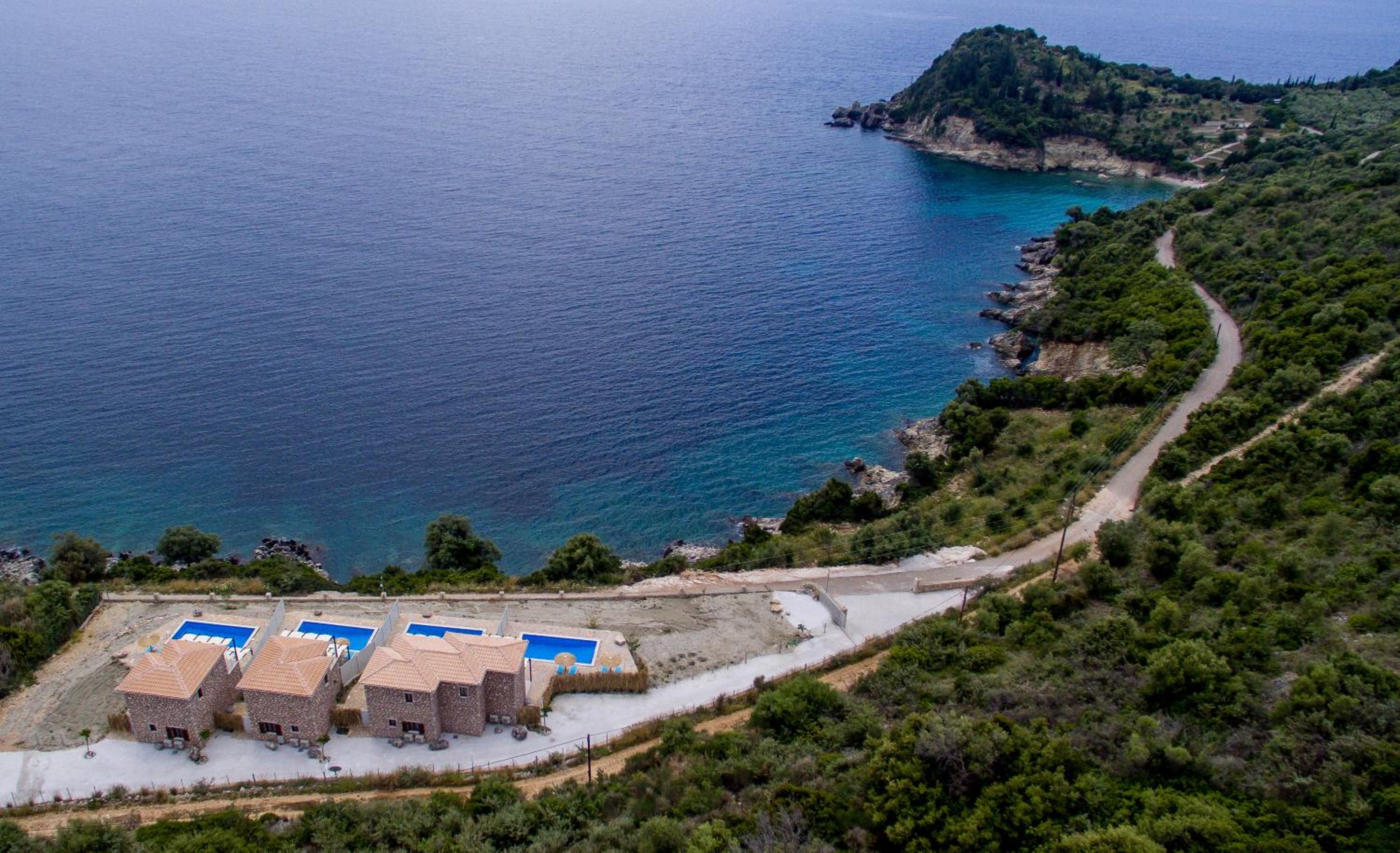 Hotel Amousso Beach Villas - Image 1