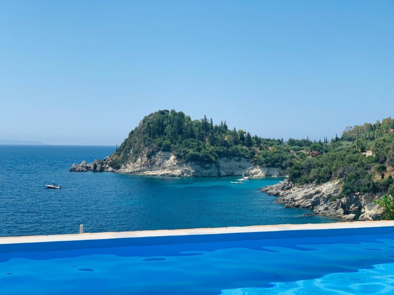 Amousso Beach Villas view 4
