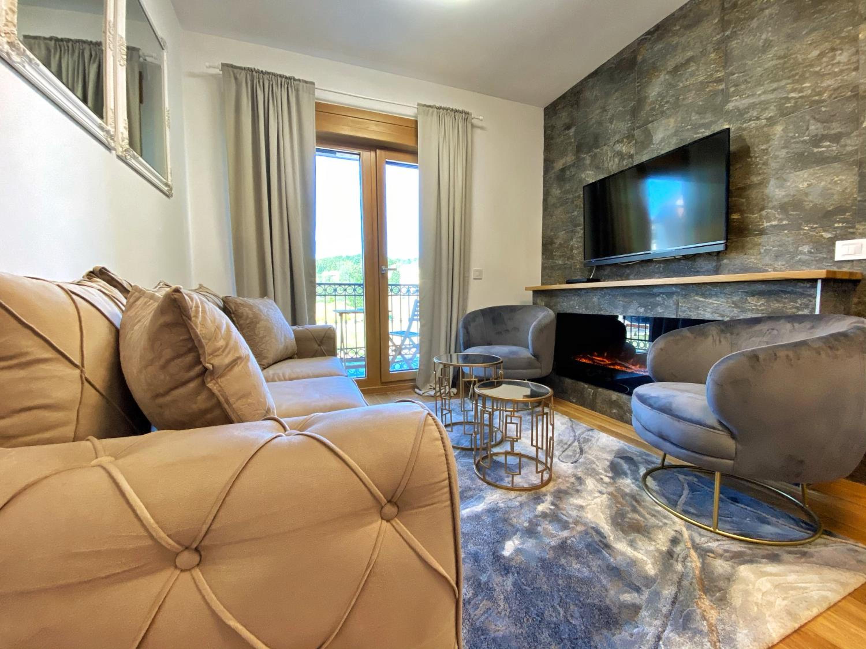 Vila Elsa I S32 view 4