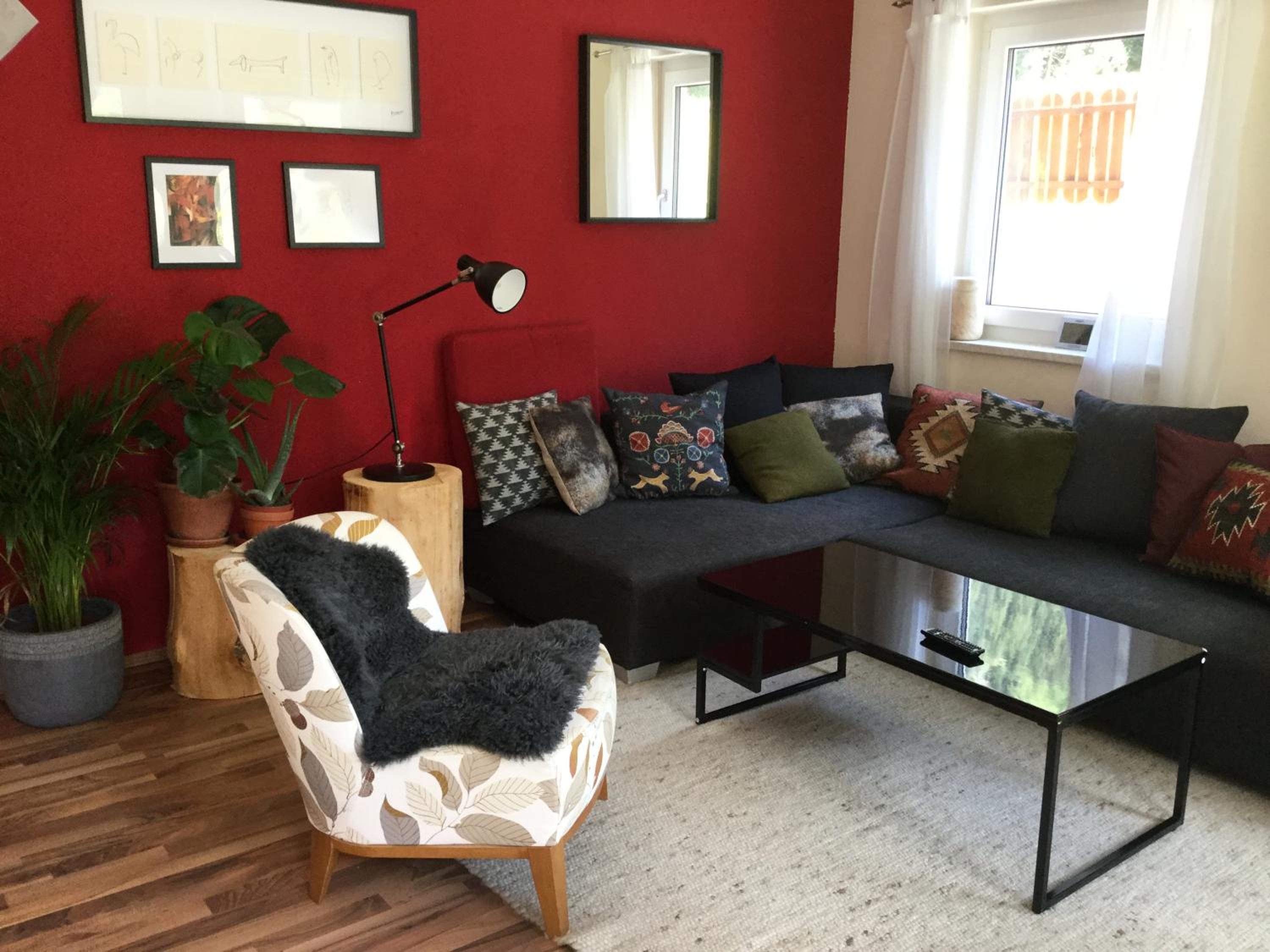 Ferienhaus Alpen Lodge und die Gams