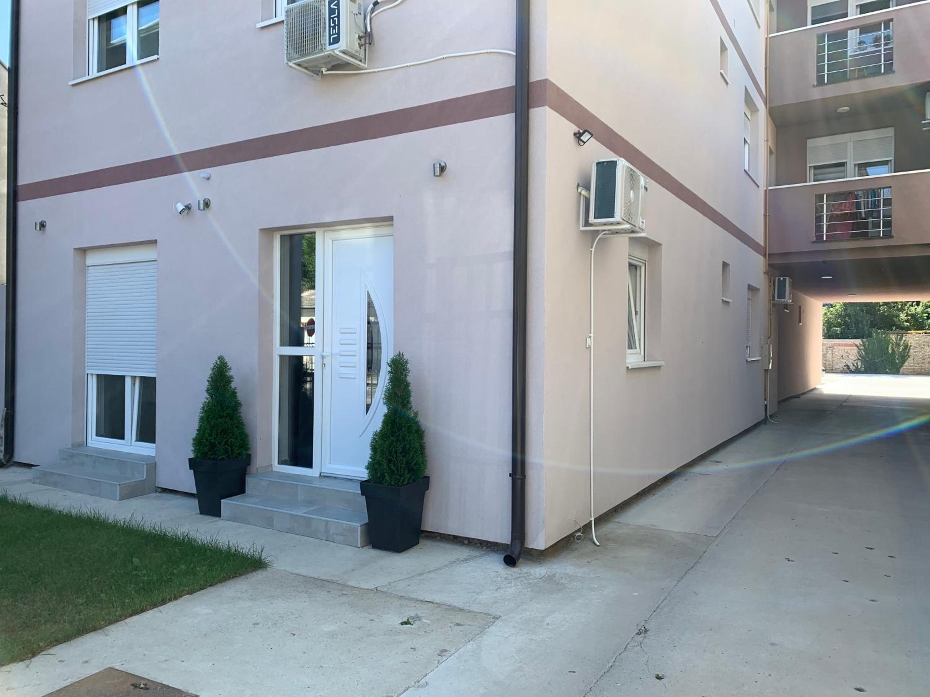 Apartman Spring view 3