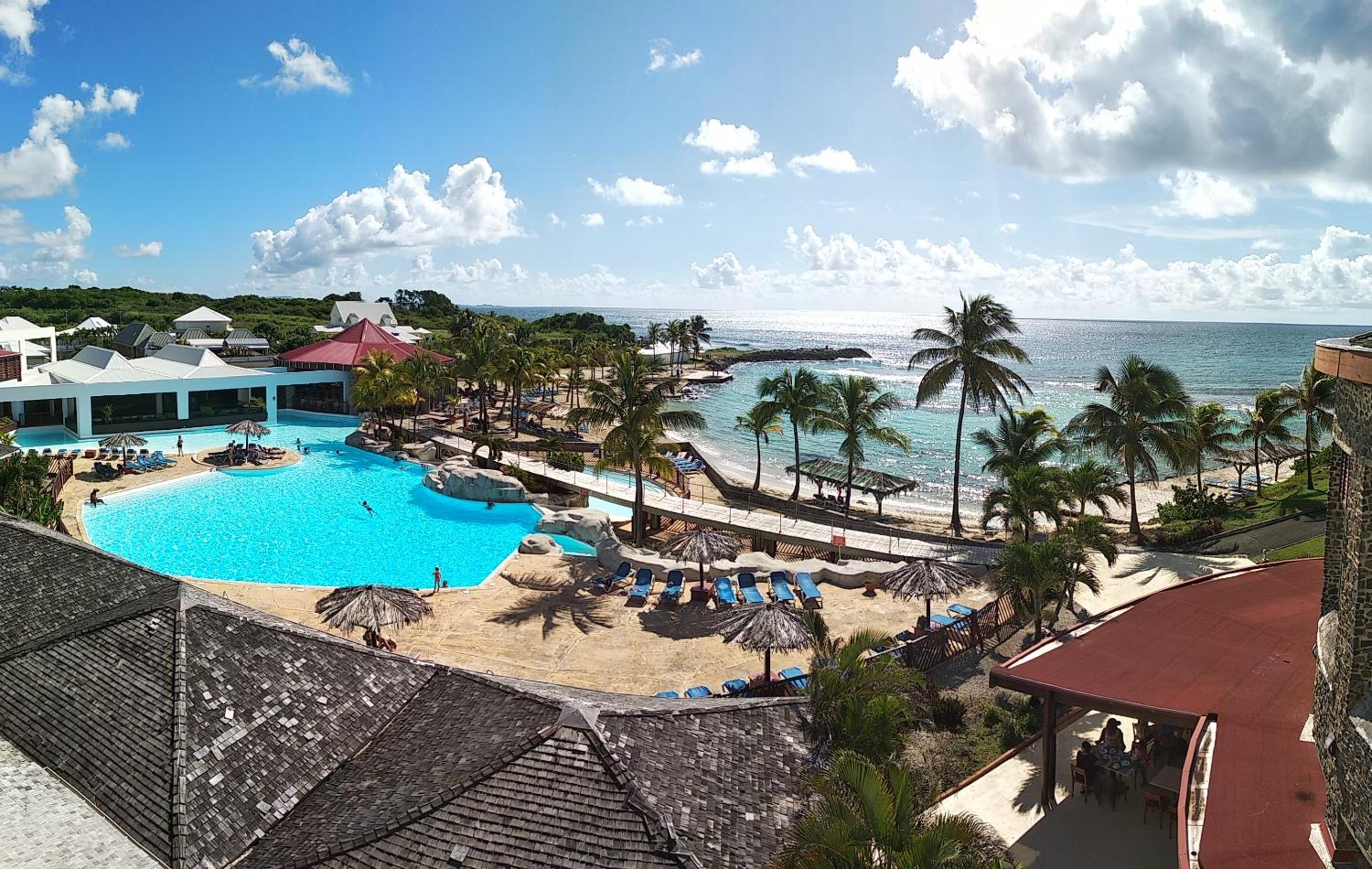 Studio avec GRANDE PISCINE, PLAGE Vanille Caraïbes view 3