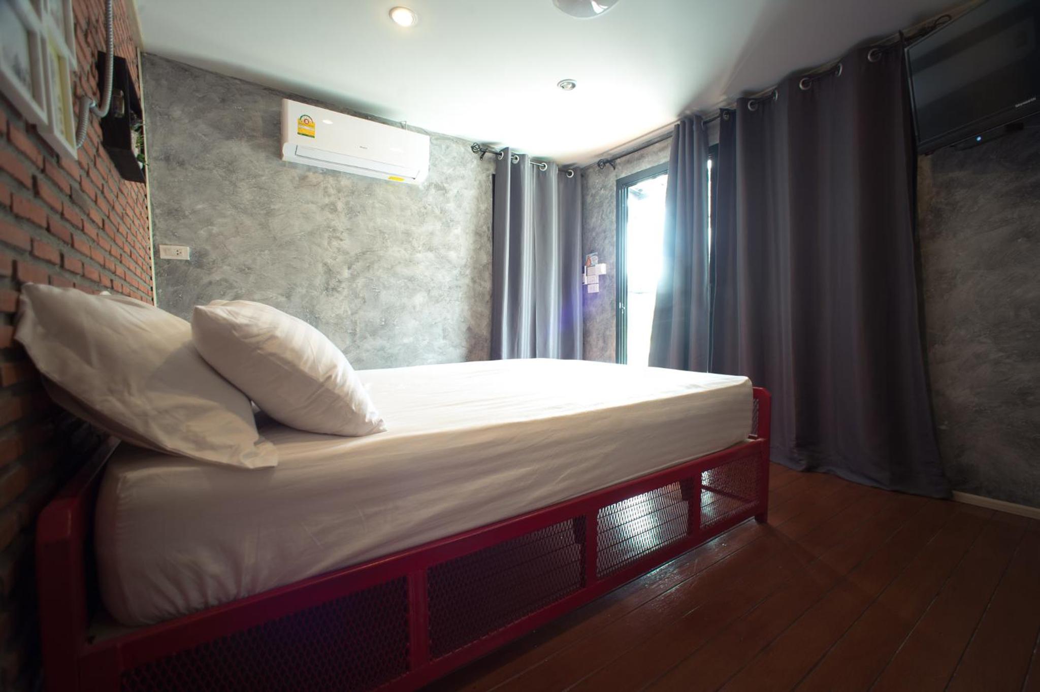 Patoey House