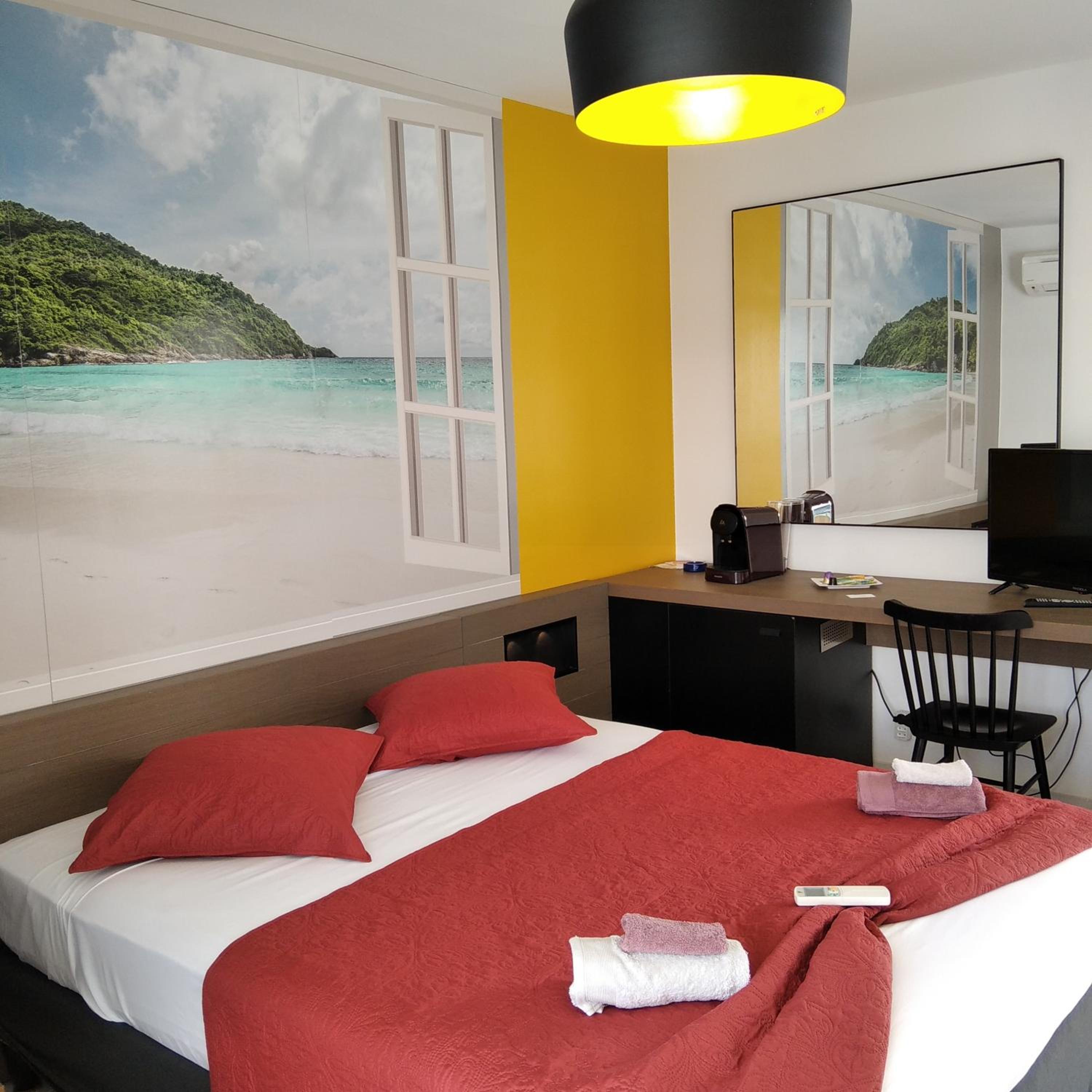 Studio avec GRANDE PISCINE, PLAGE Cannelle Caraïbes view 3