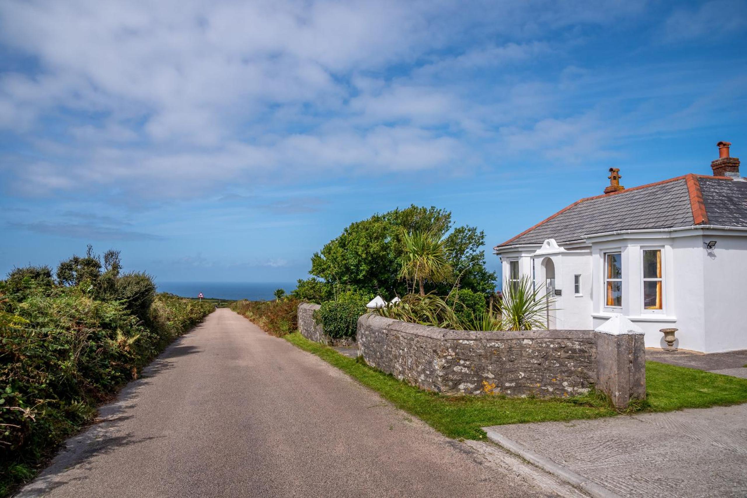 Finest Retreats - Western Watch - Sea Views, Pets Accepted, Sleeps 6 view 3