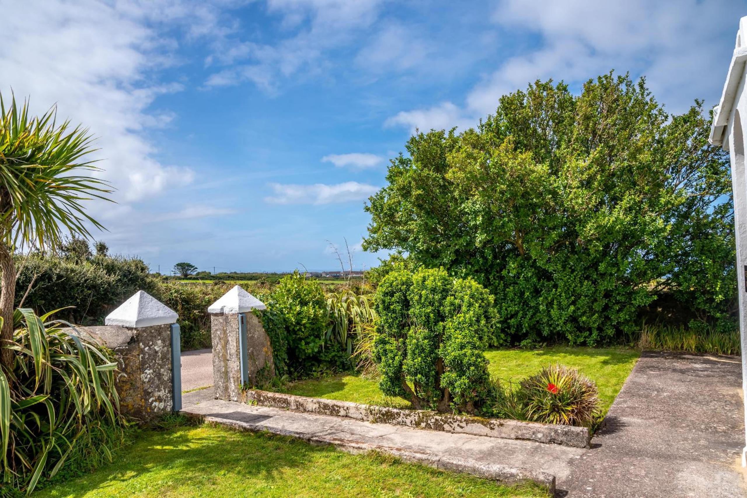 Finest Retreats - Western Watch - Sea Views, Pets Accepted, Sleeps 6 view 5