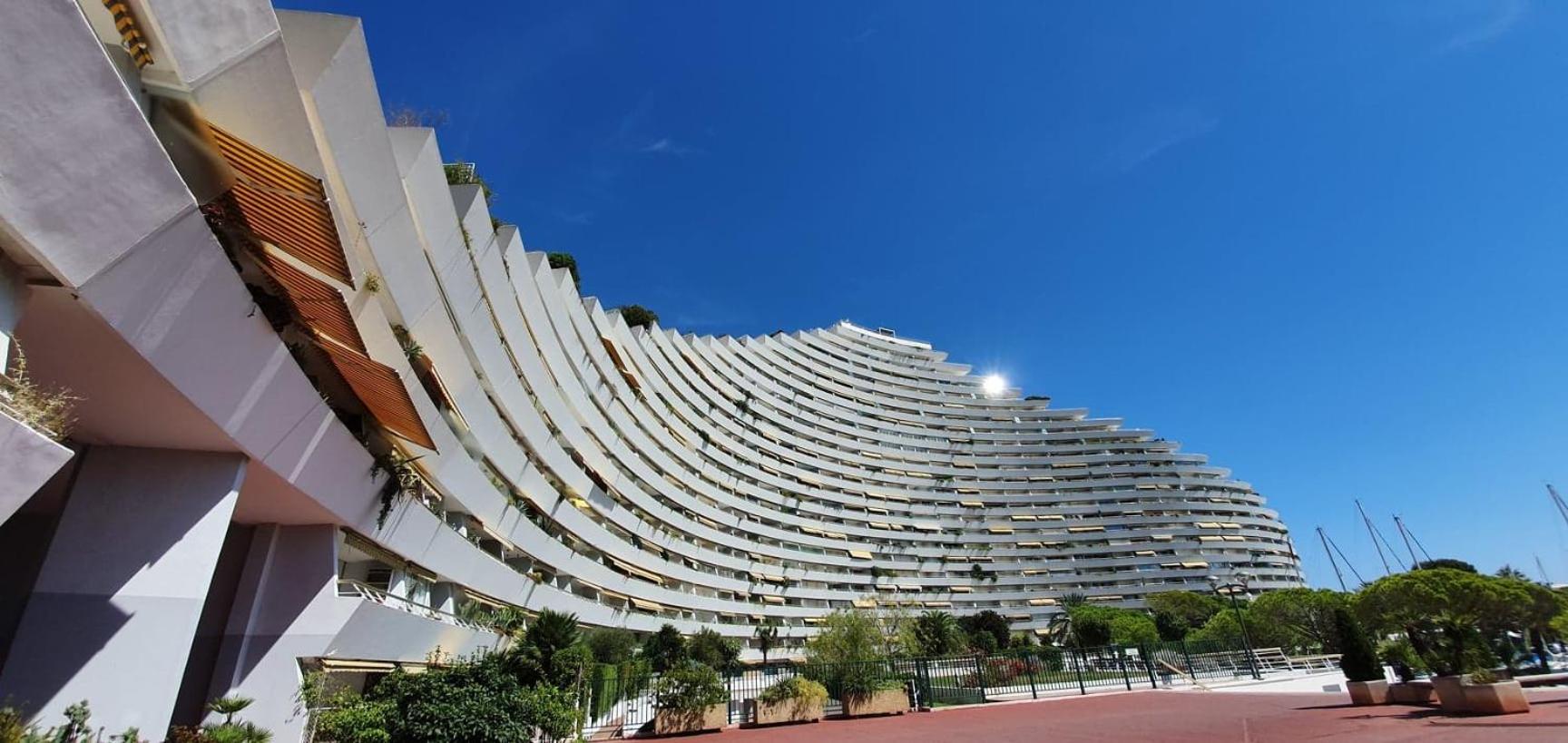 Dream French Riviera - FAME Marina Baie des Anges view 2