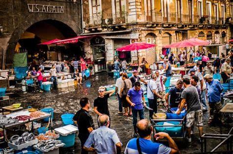 Casa Siciliana nel Centro Storico di Catania 3 Camere 10 Ospiti 119m2