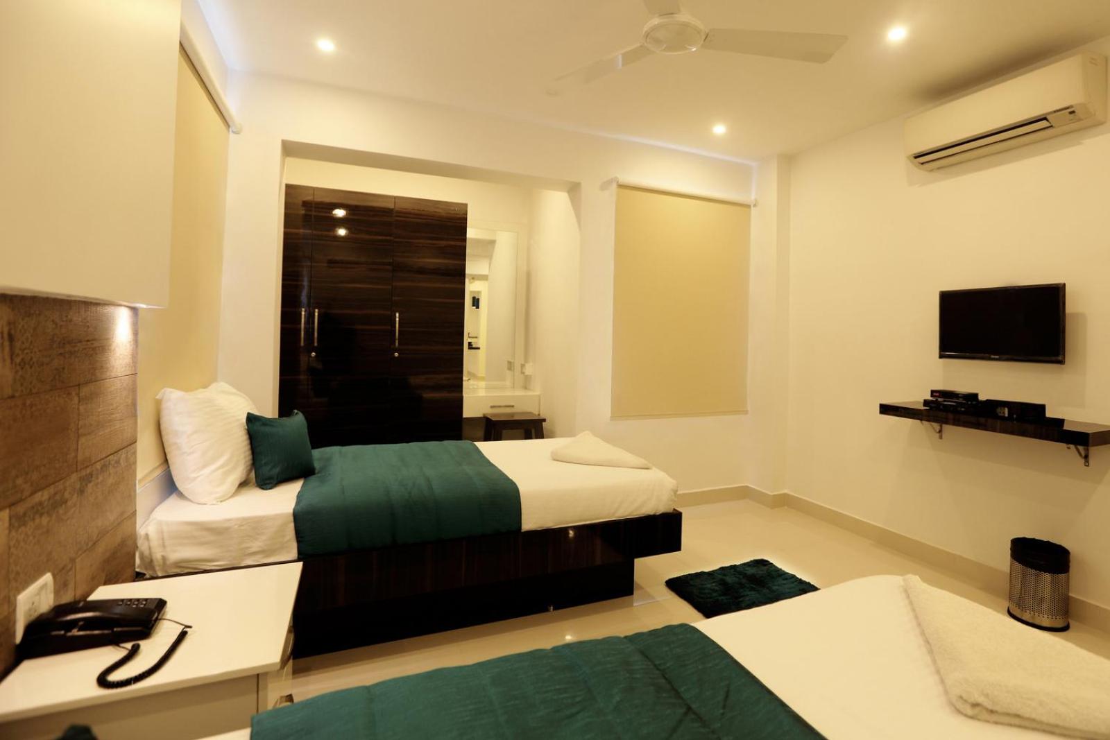 Convastay Gajel- Near Apollo Greams Road view 4