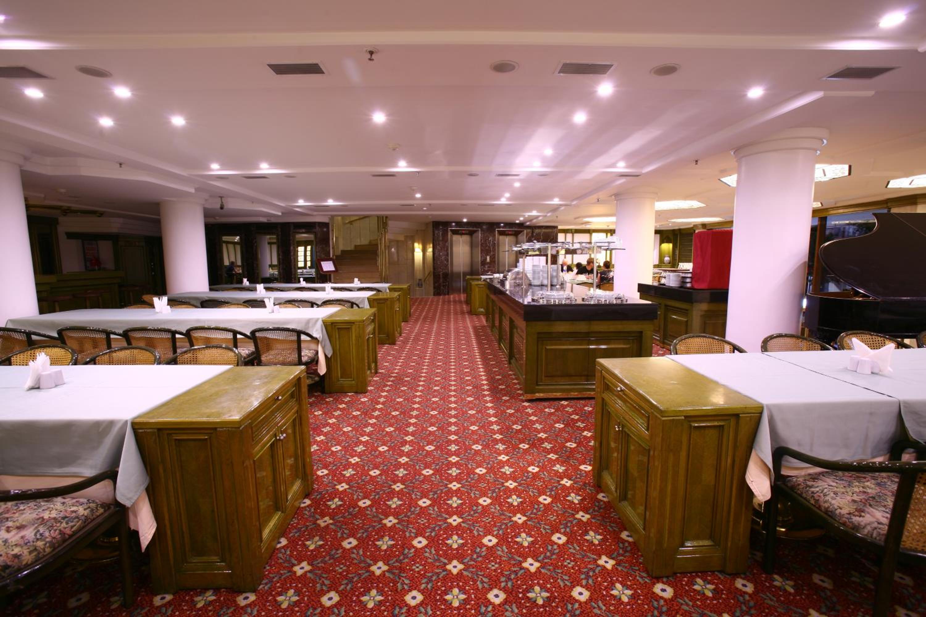 Istanbul Royal Hotel - Image 229