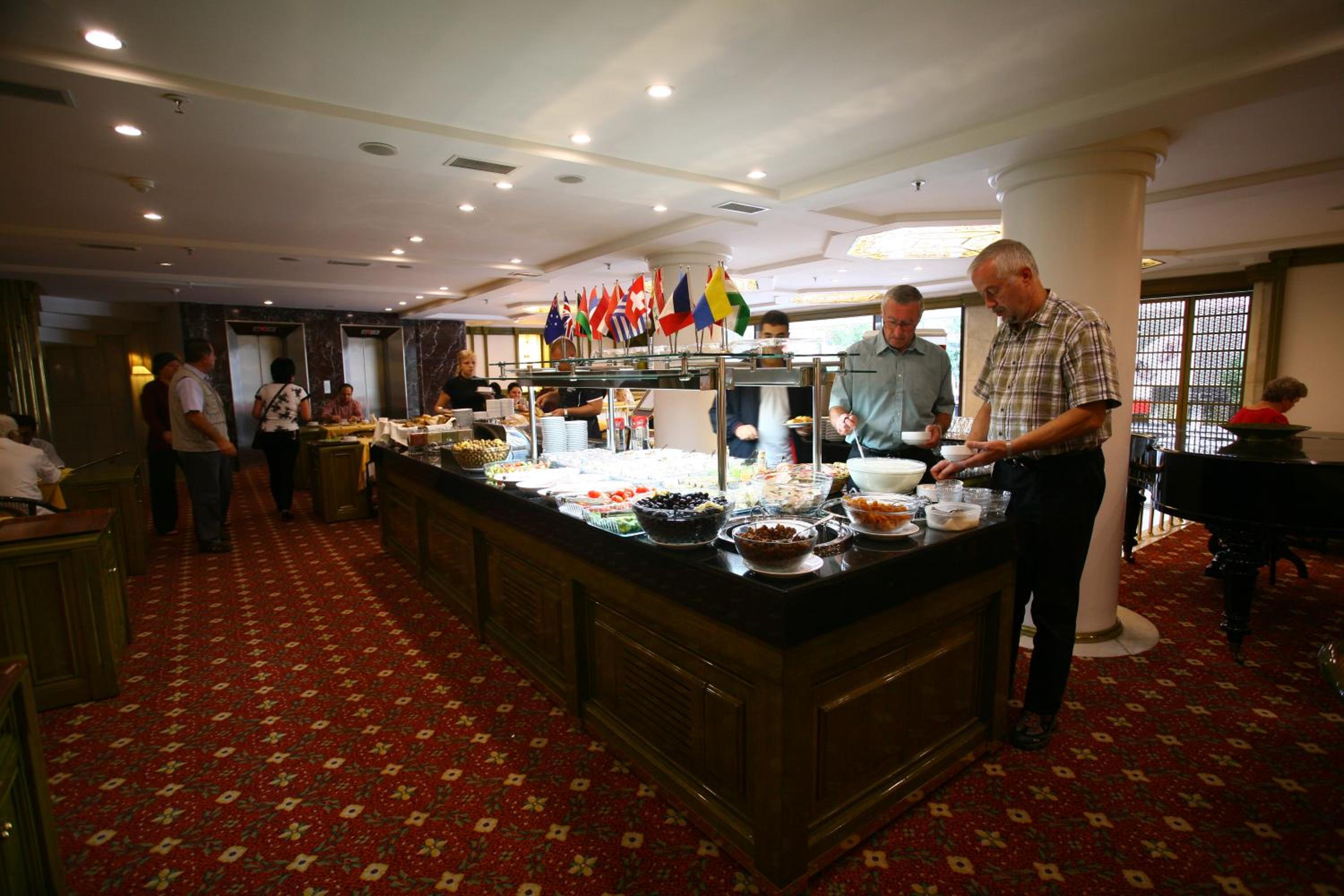 Istanbul Royal Hotel - Image 239